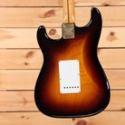 Fender Custom Shop Limited David Brown Masterbuilt 70th Anniversary 1954 Stratocaster electric guitar 2-color sunburst with white pickguard