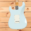 Fender Custom Shop Limited 1959 Special Stratocaster electric guitar Super Faded Sonic Blue with single-coil pickups