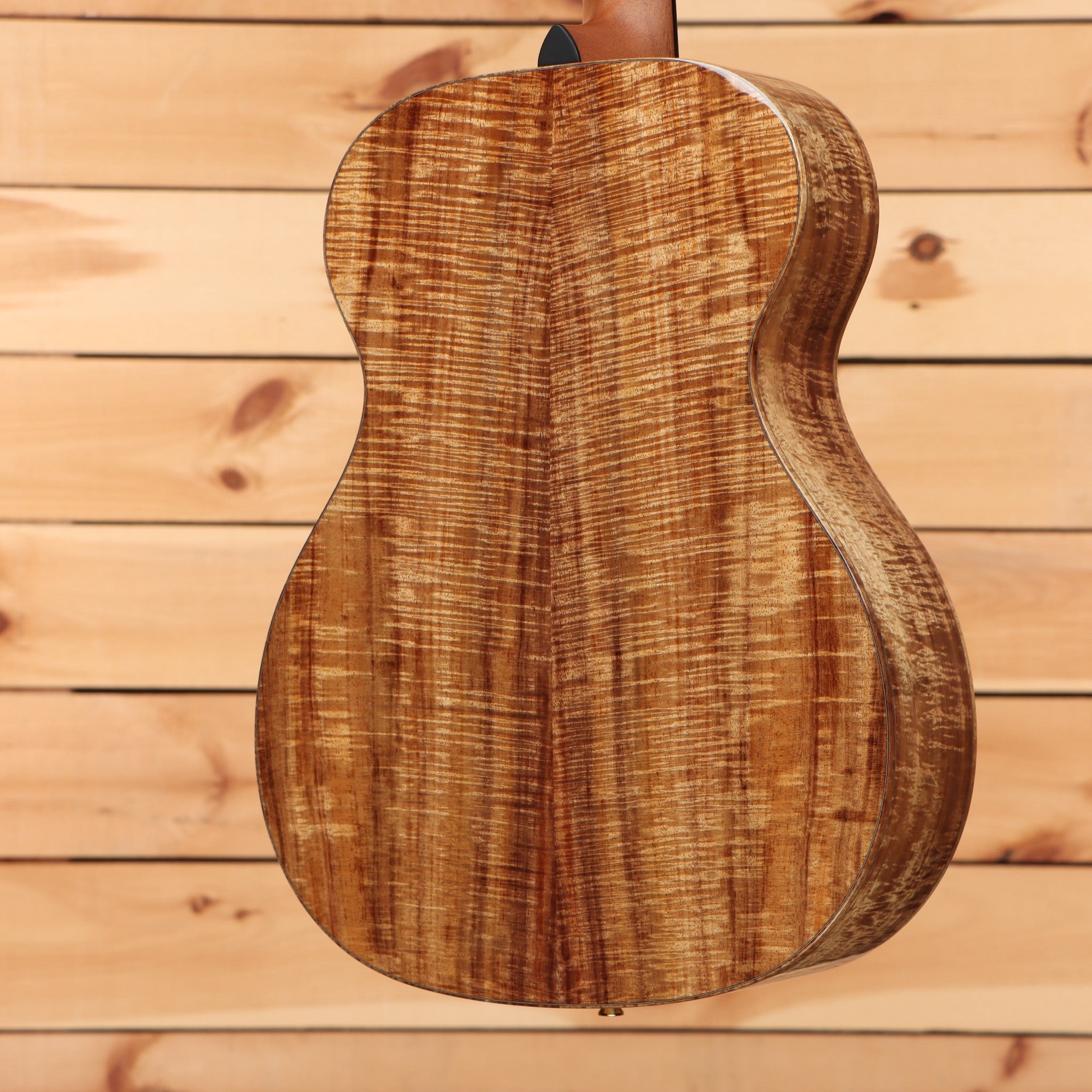 Boucher LESG171 classical guitar natural finish with flamed wood back and sides