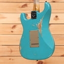 Fender Custom Shop 1958 Stratocaster heavy relic electric guitar Taos Turquoise with single-coil pickups