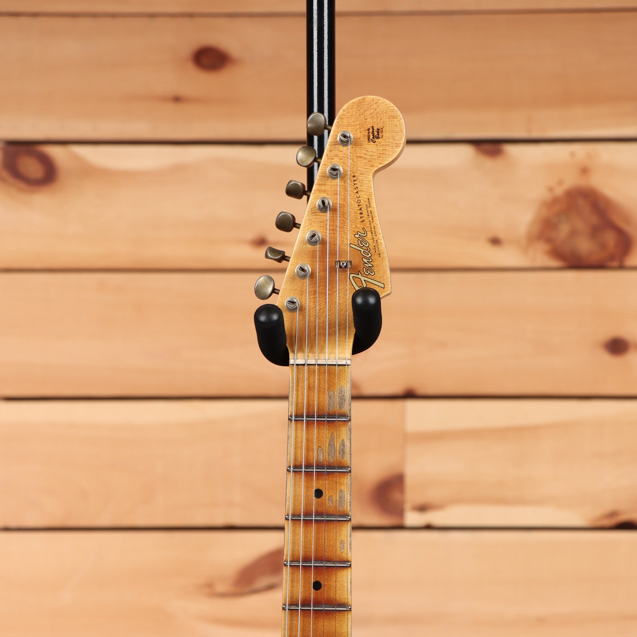 Fender Custom Shop Limited 1965 Stratocaster Journeyman Relic electric guitar Aged Charcoal Frost Metallic with single-coil pickups