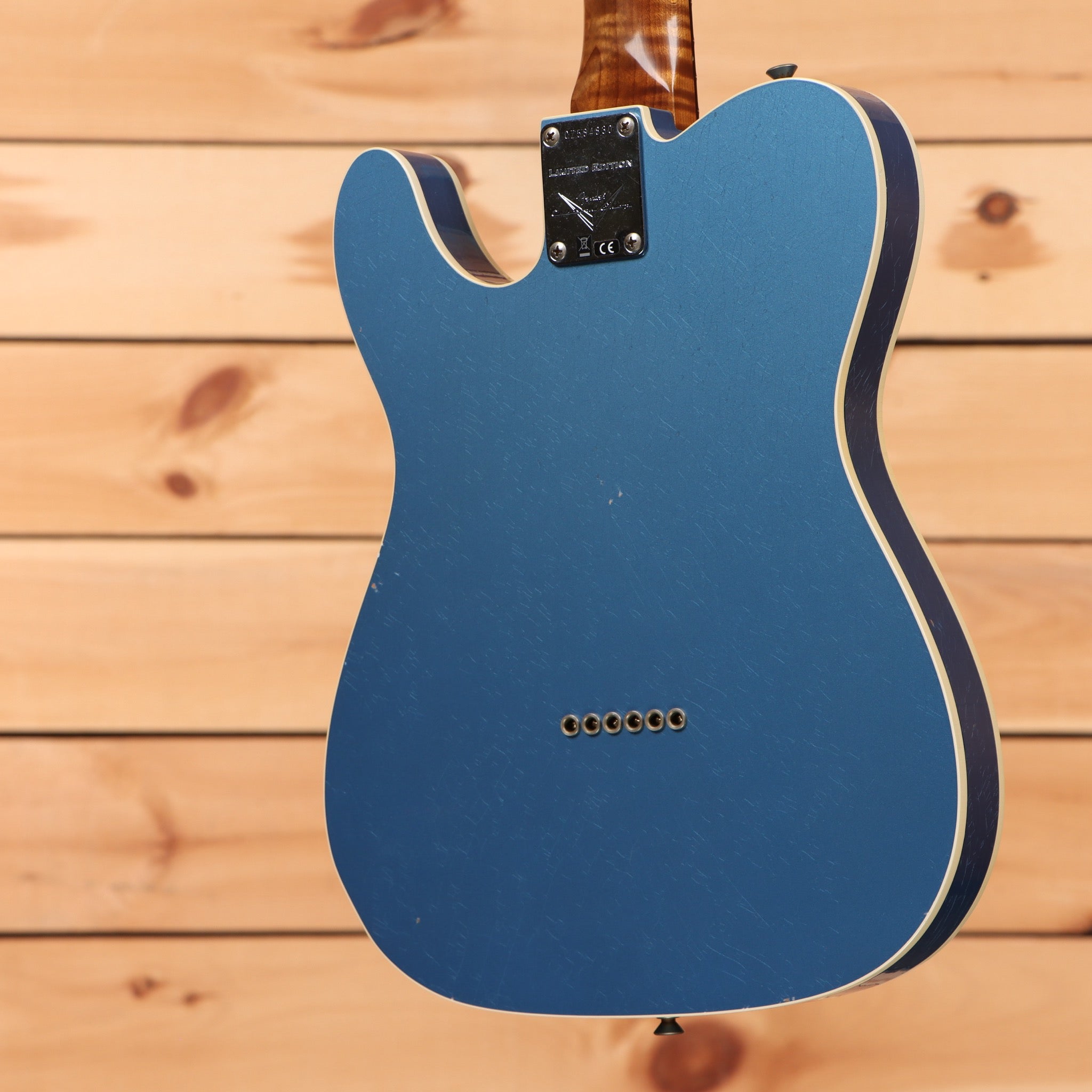 Fender Custom Shop Limited Hotshot Texas Telecaster Journeyman Relic electric guitar Lake Placid Blue with single-coil pickups