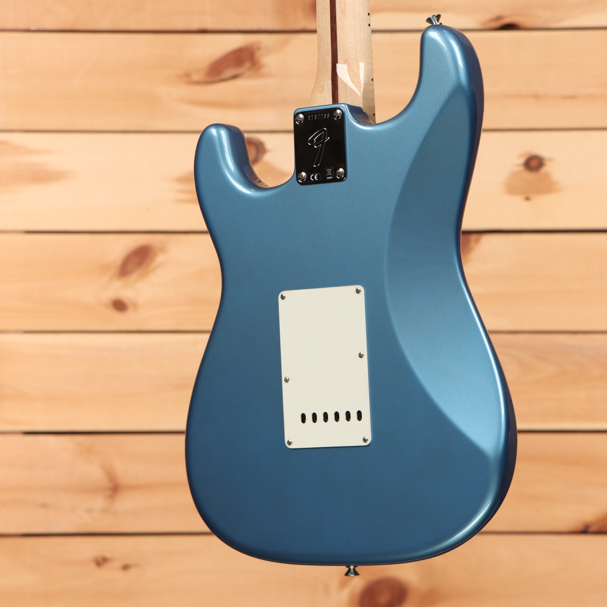 Fender Custom Shop Robin Trower Stratocaster electric guitar Lake Placid Blue with single-coil pickups