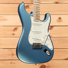 Fender Custom Shop Robin Trower Stratocaster electric guitar Faded Aged Lake Placid Blue with single-coil pickups