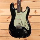 Fender Custom Shop Michael Landau 1968 Stratocaster Relic electric guitar Aged Black with mint green pickguard and single-coil pickups