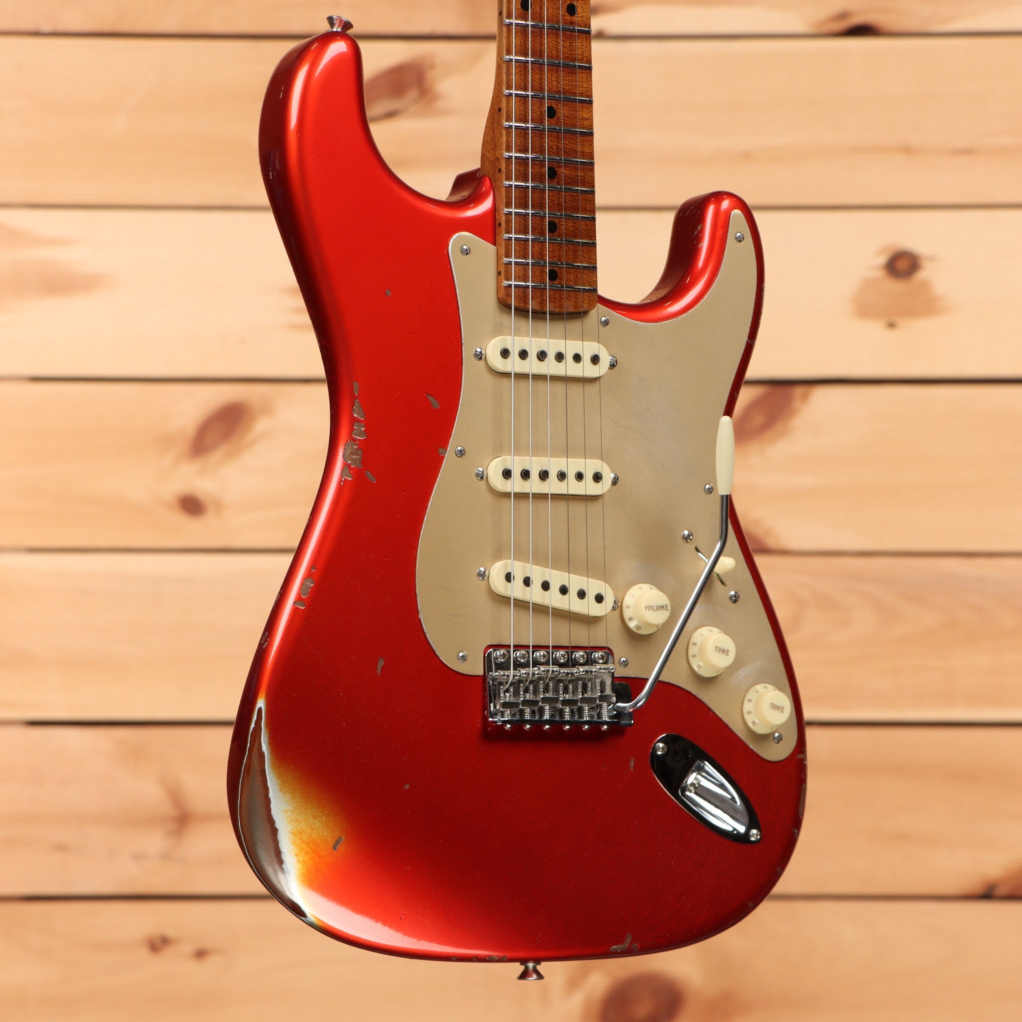 Fender Custom Shop Limited 1956 Stratocaster Relic electric guitar Aged Candy Tangerine with vintage single-coil pickups