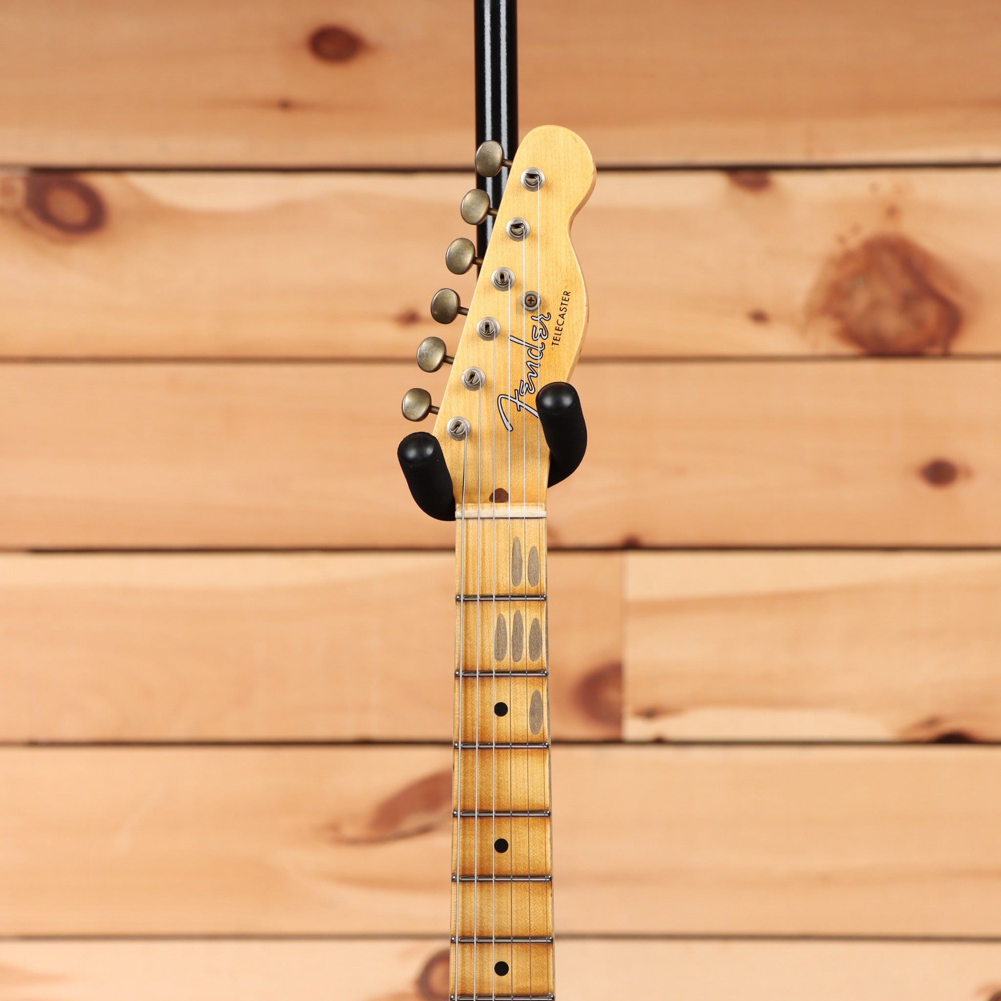 Fender Custom Shop 1954 Telecaster Journeyman Relic electric guitar Nocaster Blonde with single-coil pickups