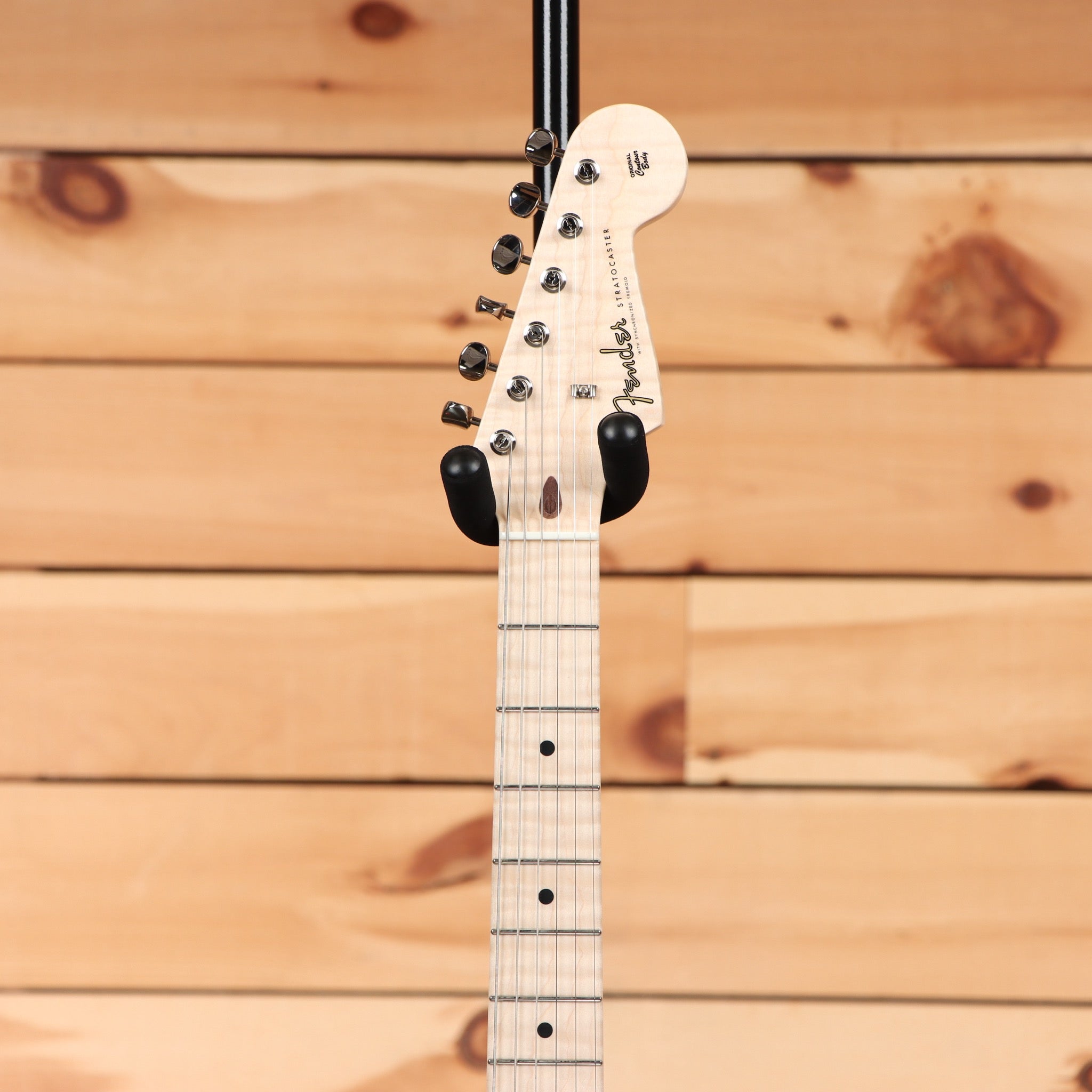 Fender Custom Shop Limited Todd Krause Masterbuilt Eric Clapton Stratocaster electric guitar with maple neck and single-coil pickups