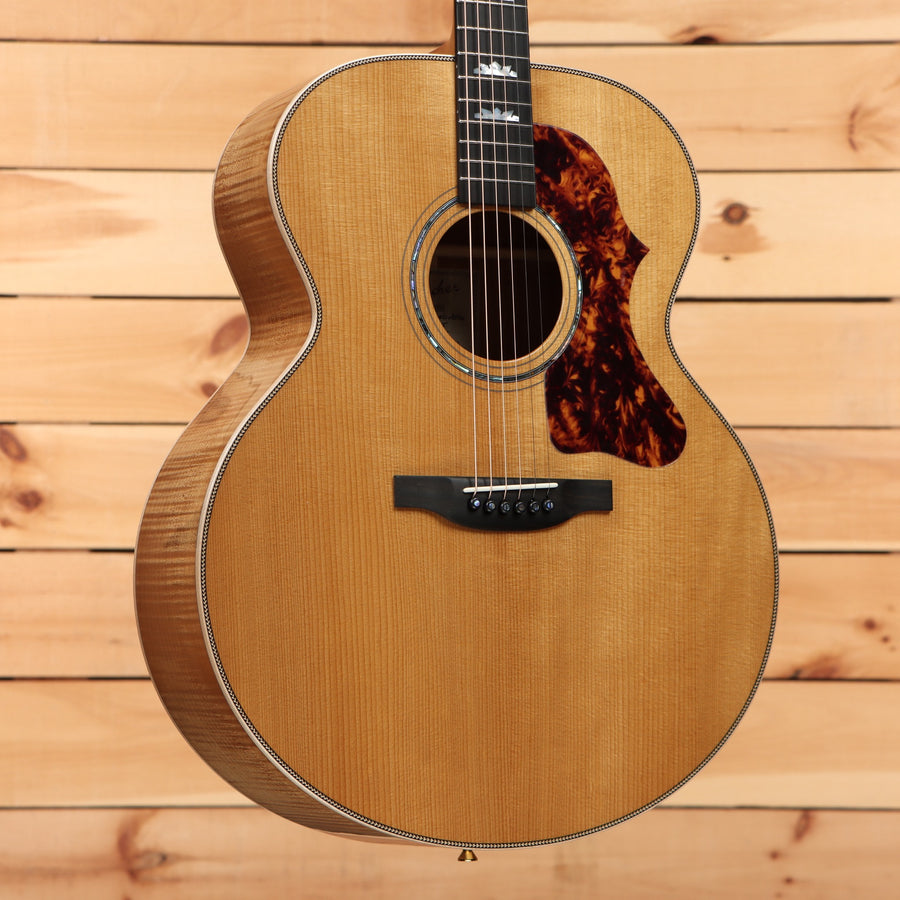Boucher GR SG 163-T natural acoustic guitar with tortoiseshell pickguard and mahogany back