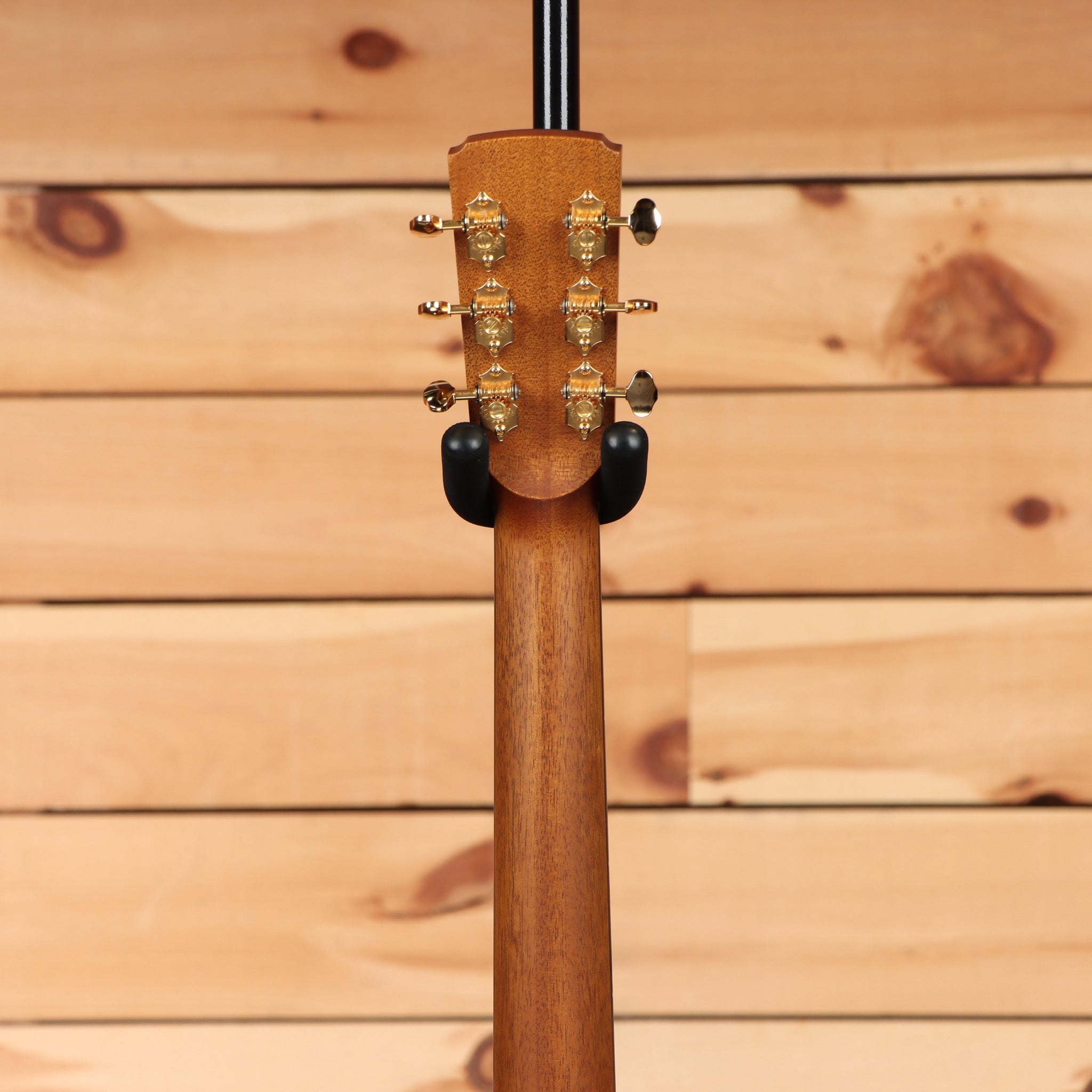 Boucher GR SG 163-T acoustic guitar natural finish with gold tuning machines