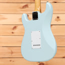 Fender Custom Shop Limited 1964 L-Series Stratocaster electric guitar Faded Sonic Blue with white pickguard