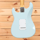 Fender Custom Shop Limited 1964 L-Series Stratocaster electric guitar Faded Sonic Blue with white pickguard