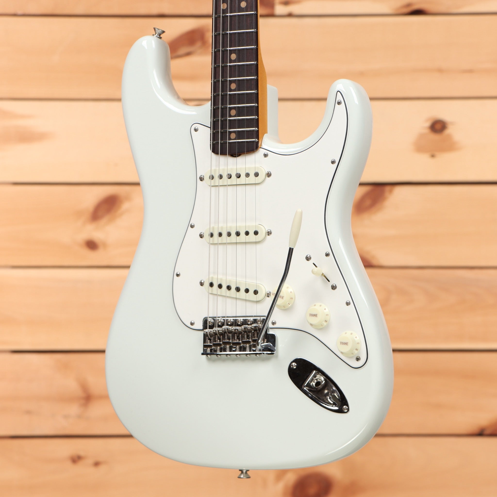 Fender Custom Shop Limited '64 L-Series Stratocaster electric guitar Olympic White with three single-coil pickups