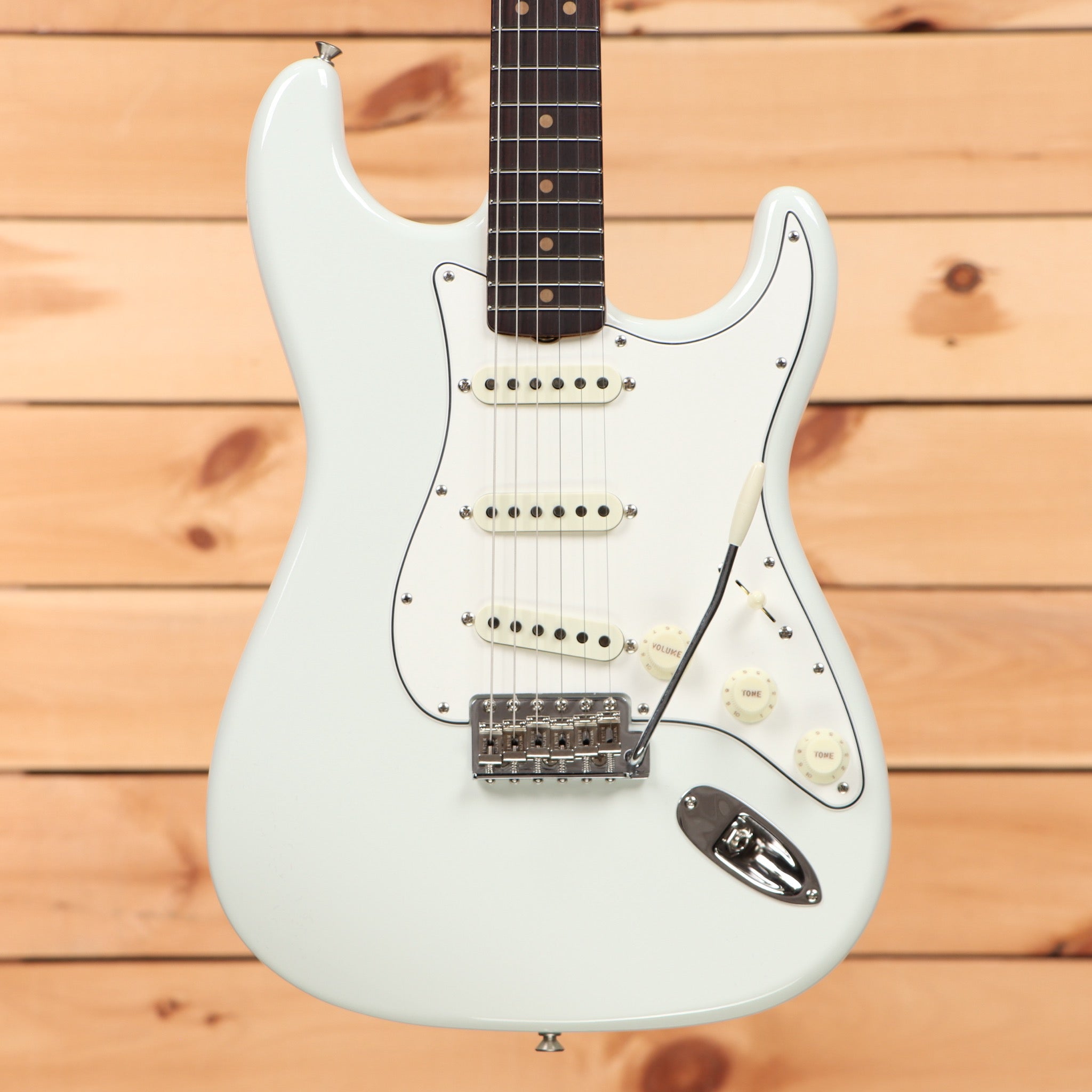 Fender Custom Shop Limited 64 L-Series Stratocaster electric guitar Olympic White with three single-coil pickups