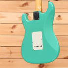 Fender Custom Shop Limited Dennis Galuszka Masterbuilt 1959 Stratocaster Journeyman Relic electric guitar aged sea foam green with white pickguard