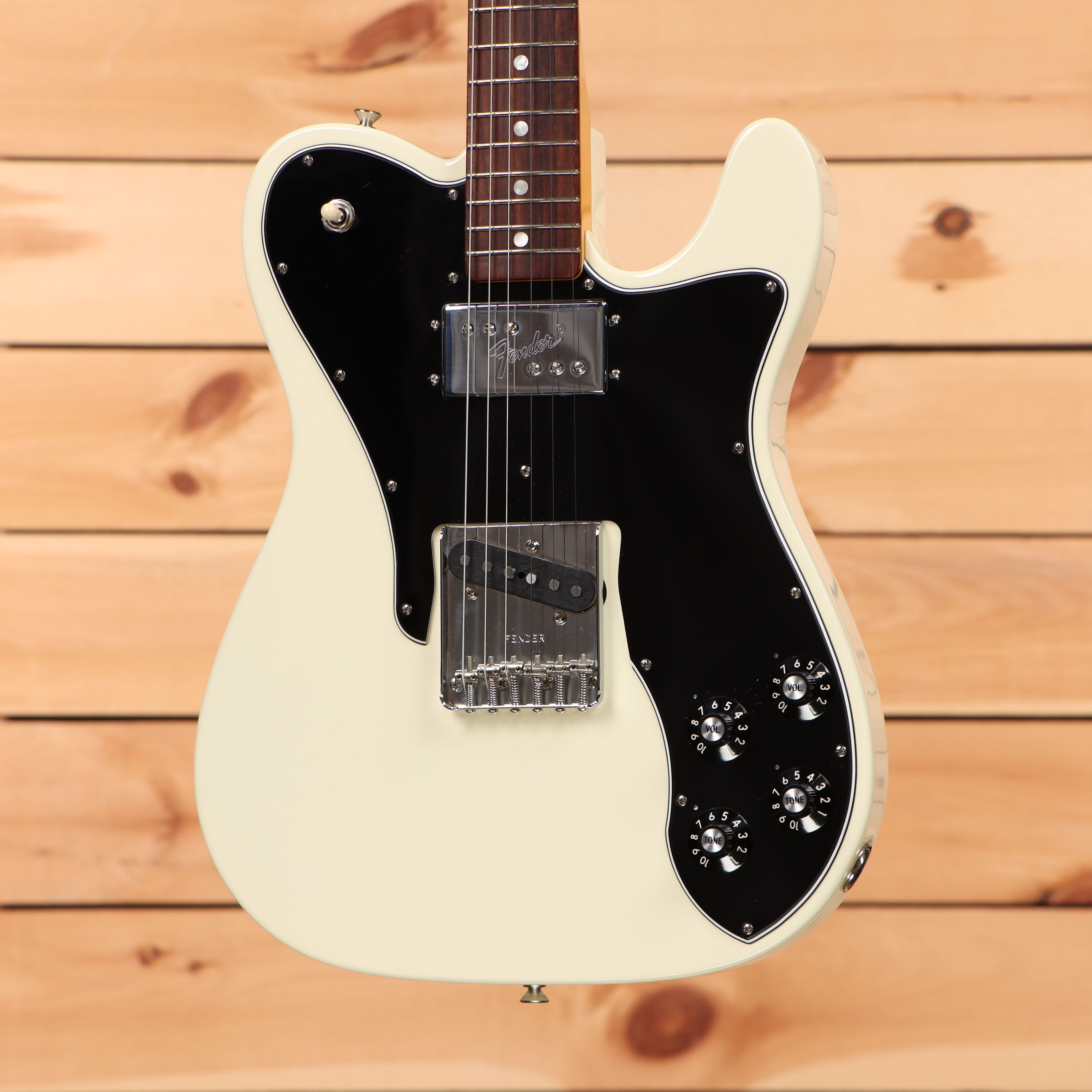 Fender American Vintage II 1977 Telecaster Custom electric guitar Olympic White pre-owned with black pickguard