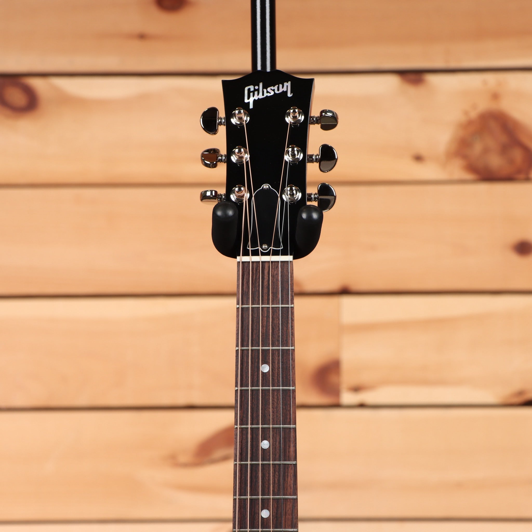 Gibson J45 Standard acoustic guitar Honeyburst with rosewood fretboard