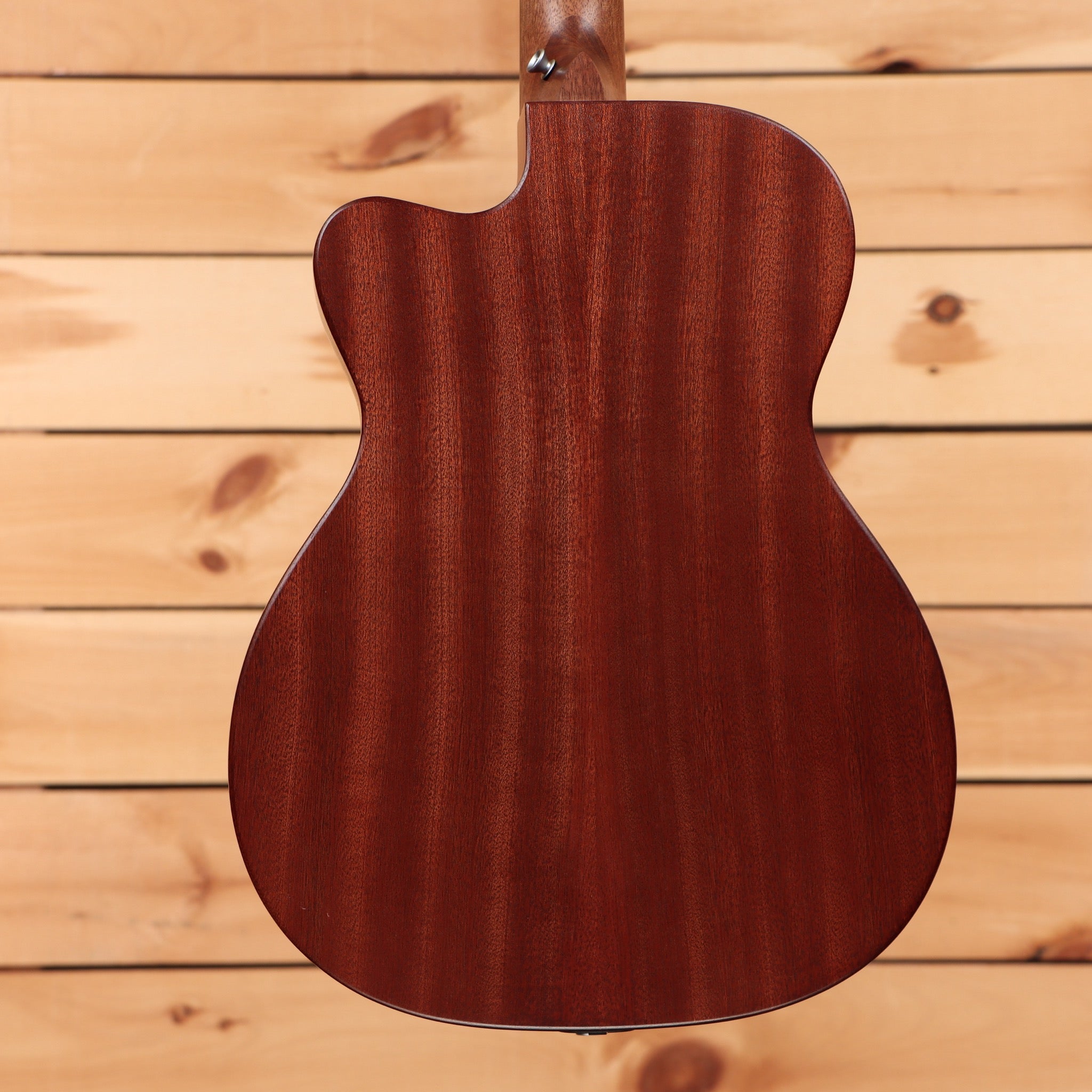 Martin 000CJR10E concert acoustic guitar satin natural finish with mahogany back
