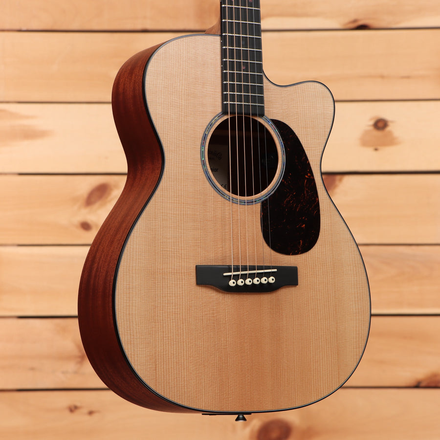 Martin 000CJR10E concert acoustic guitar satin natural with cutaway and electronics
