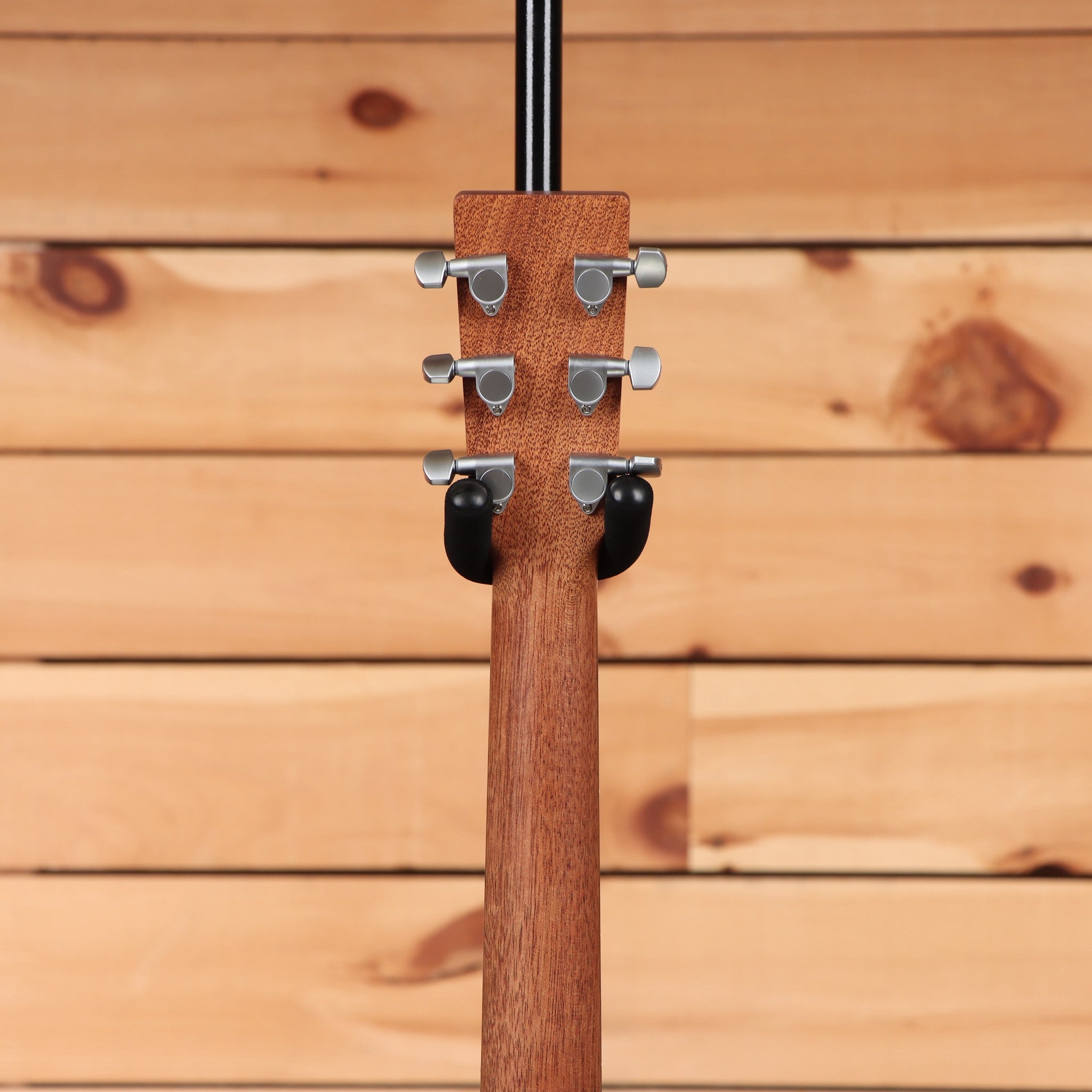 Martin 000CJR10E concert acoustic guitar satin natural with chrome tuning machines