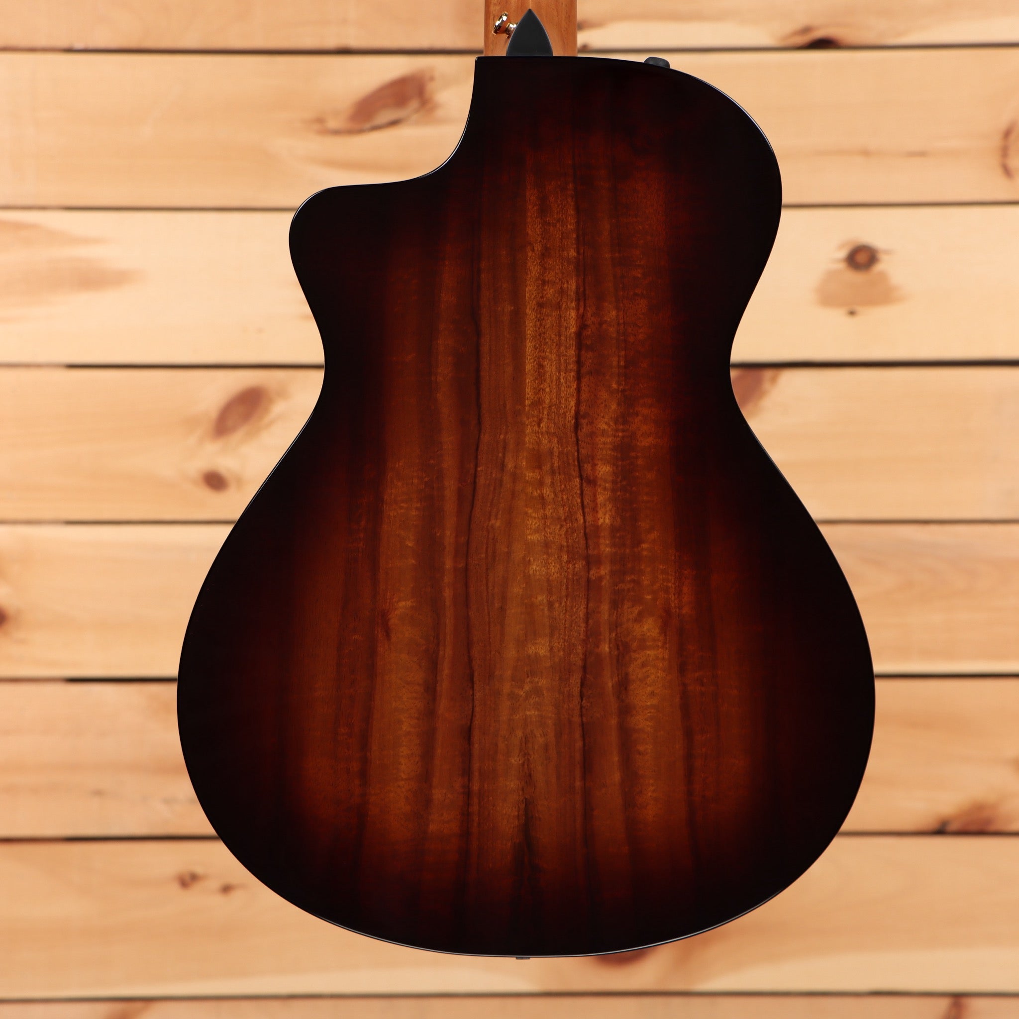 Taylor 222cek-dlx acoustic guitar Shaded Edgeburst with venetian cutaway