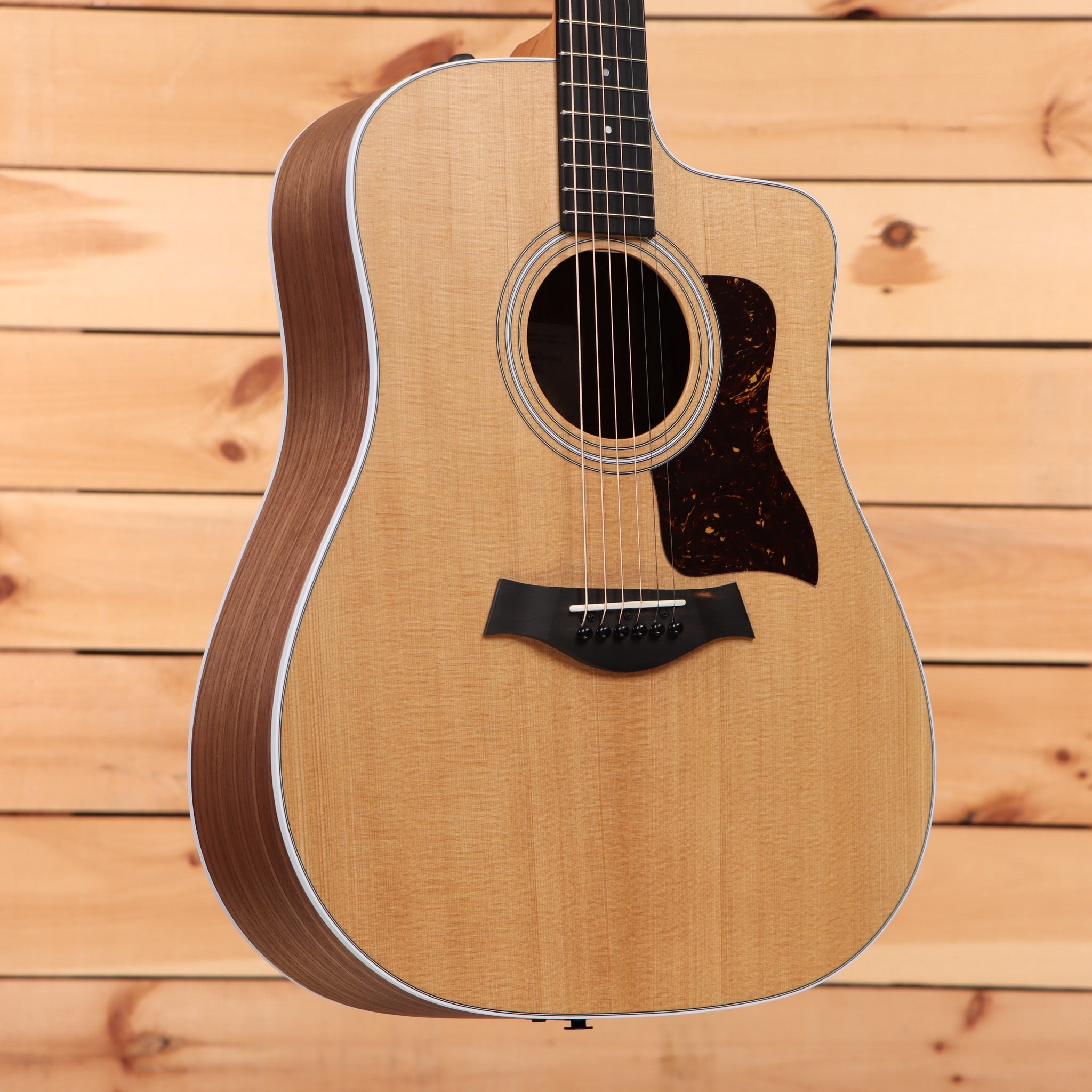 Taylor 210ce dreadnought acoustic guitar natural finish with walnut back and sides