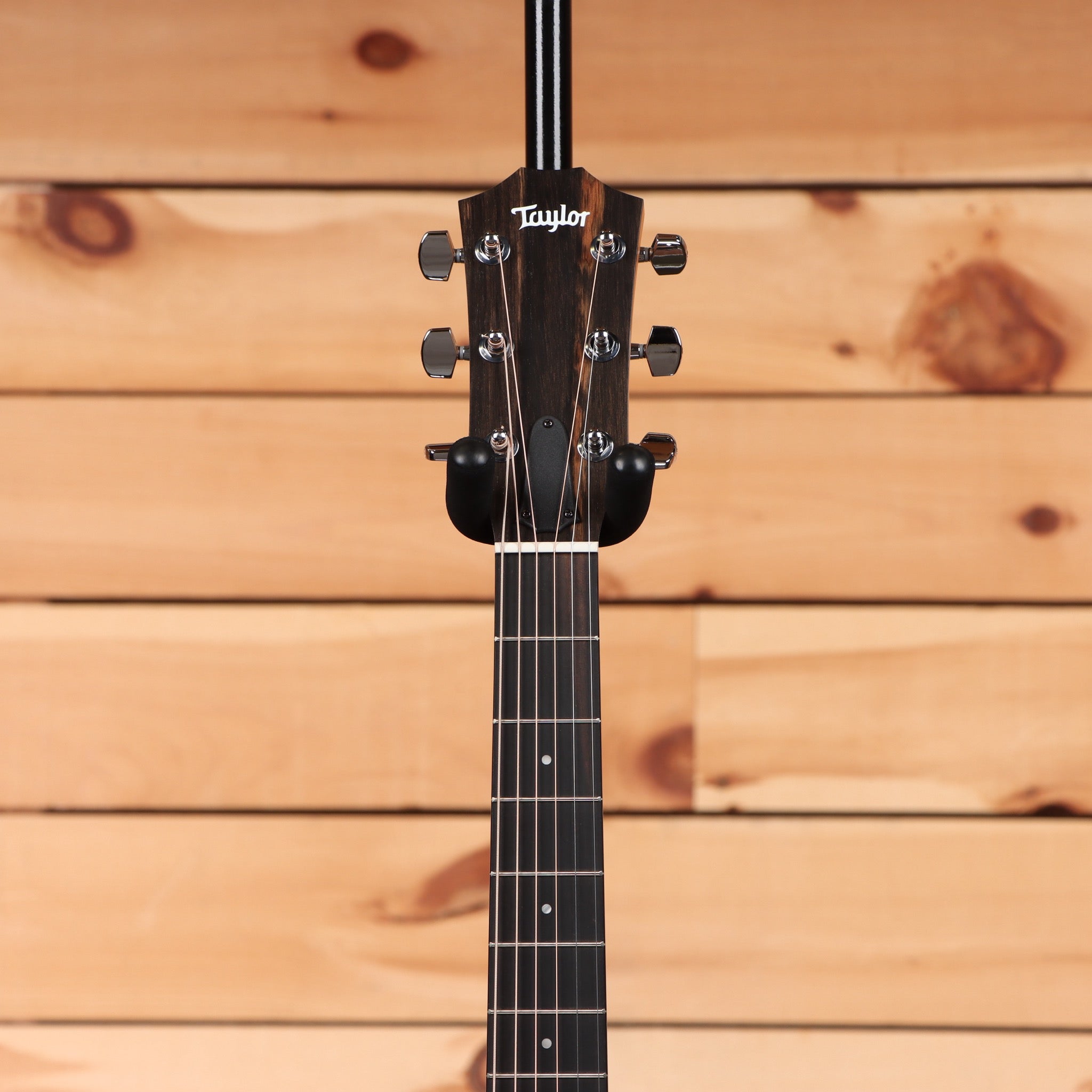 Taylor 210ce Grand Auditorium acoustic guitar natural finish with black headstock