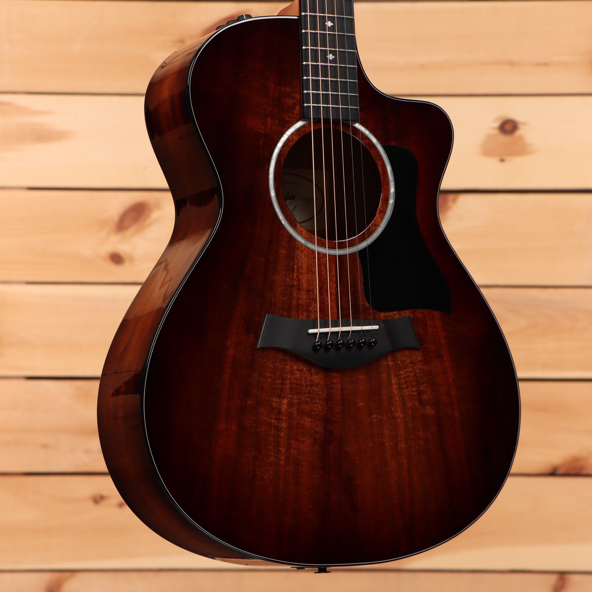 Taylor 222cek Dlx acoustic guitar pre-owned shaded edgeburst cutaway with rosewood fretboard