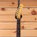 Fender American Professional II Stratocaster electric guitar Olympic White pre-owned with maple neck and single-coil pickups