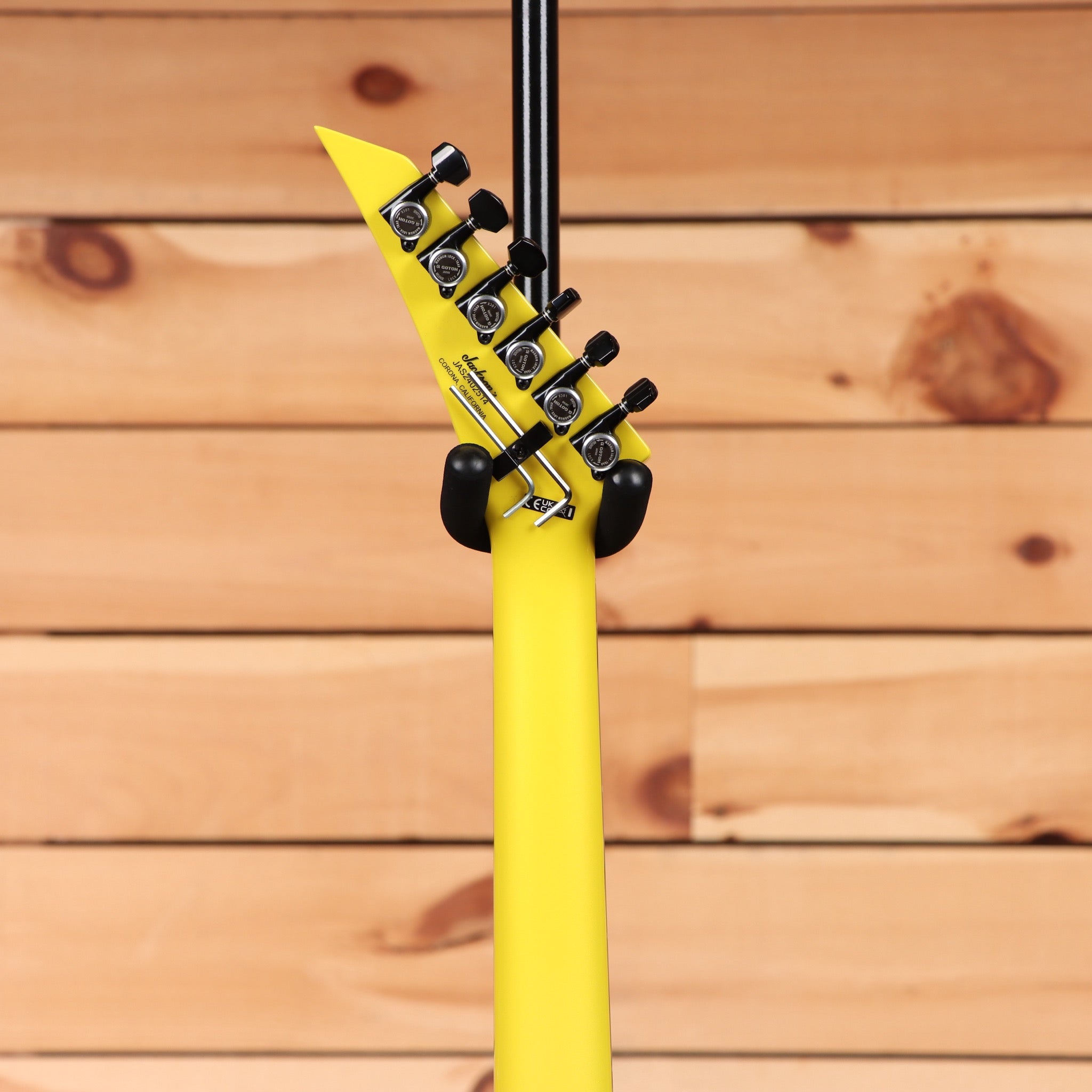 Jackson American Series Soloist SL2 DX electric guitar Lemon Ice with black hardware and locking tuners