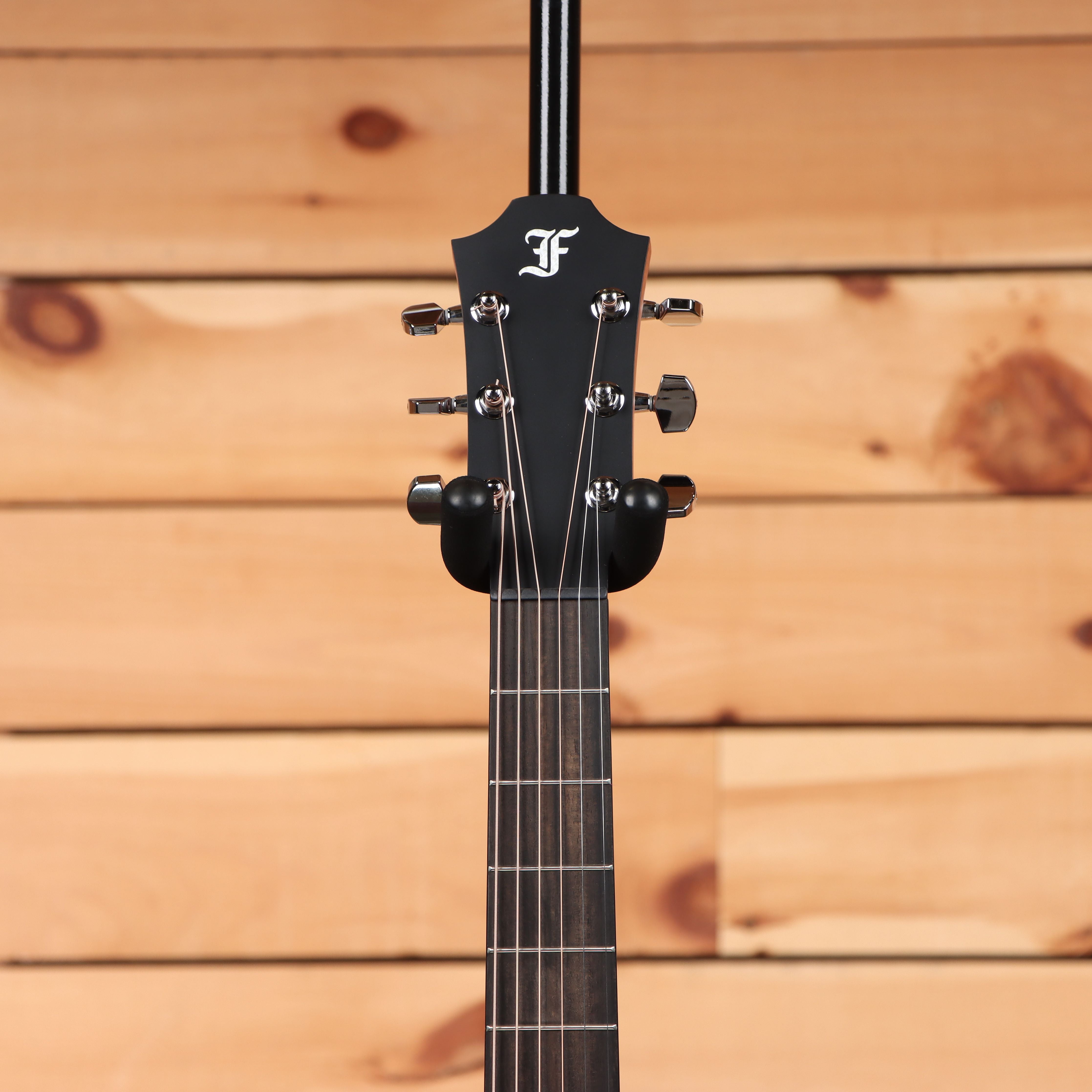 Furch Masters Choice Violet GCER natural acoustic guitar with cutaway and rosewood fretboard