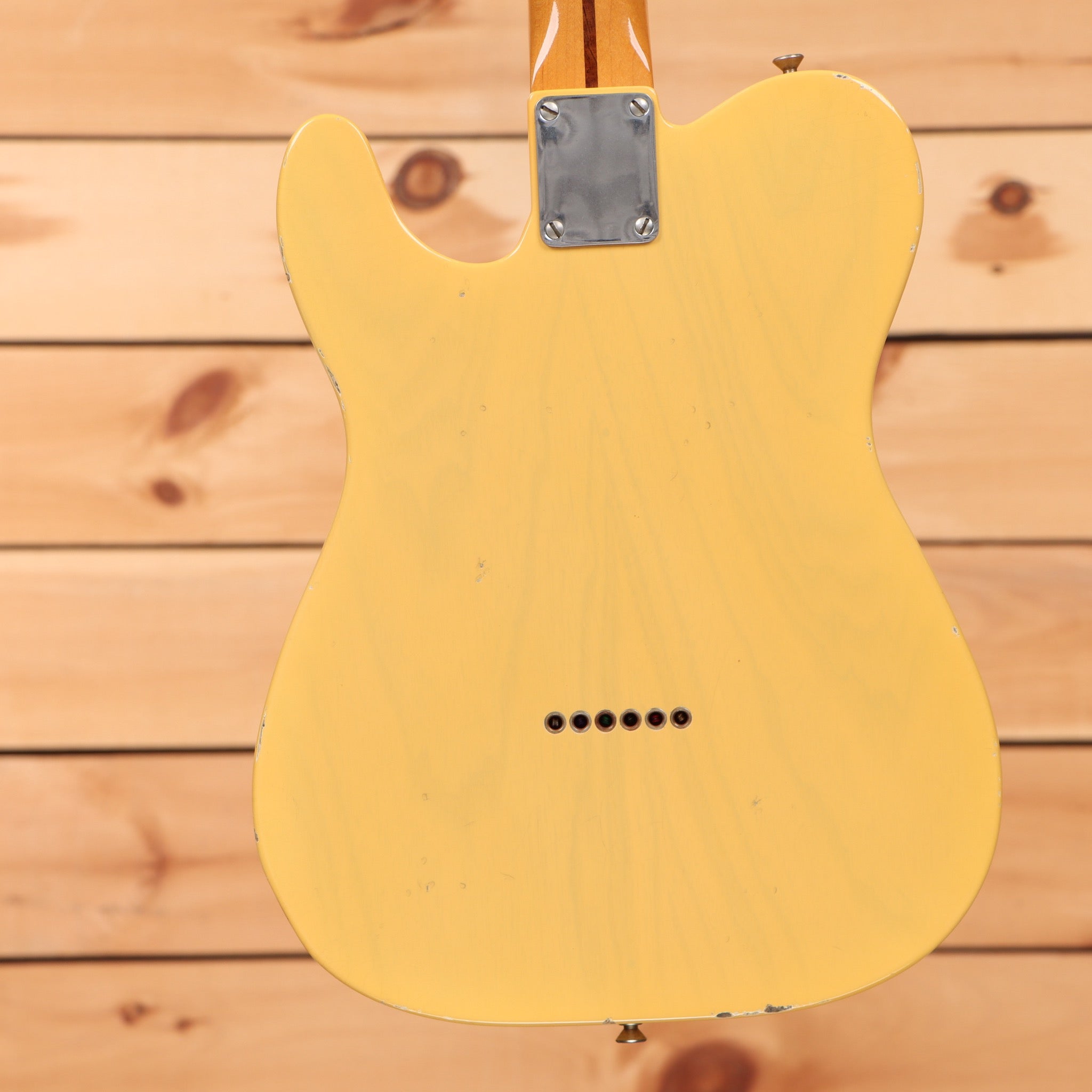 Fender Custom Shop '51 Nocaster relic electric guitar Nocaster Blonde with single-coil pickups