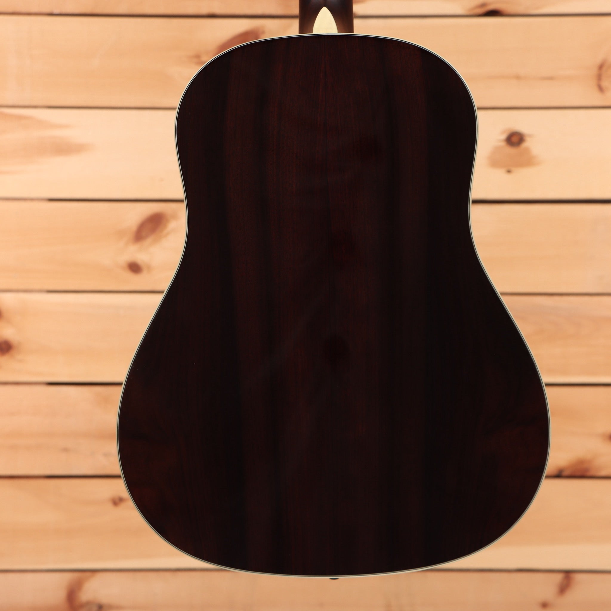 Eastman E20SSTC dreadnought acoustic guitar sunburst finish with solid spruce top