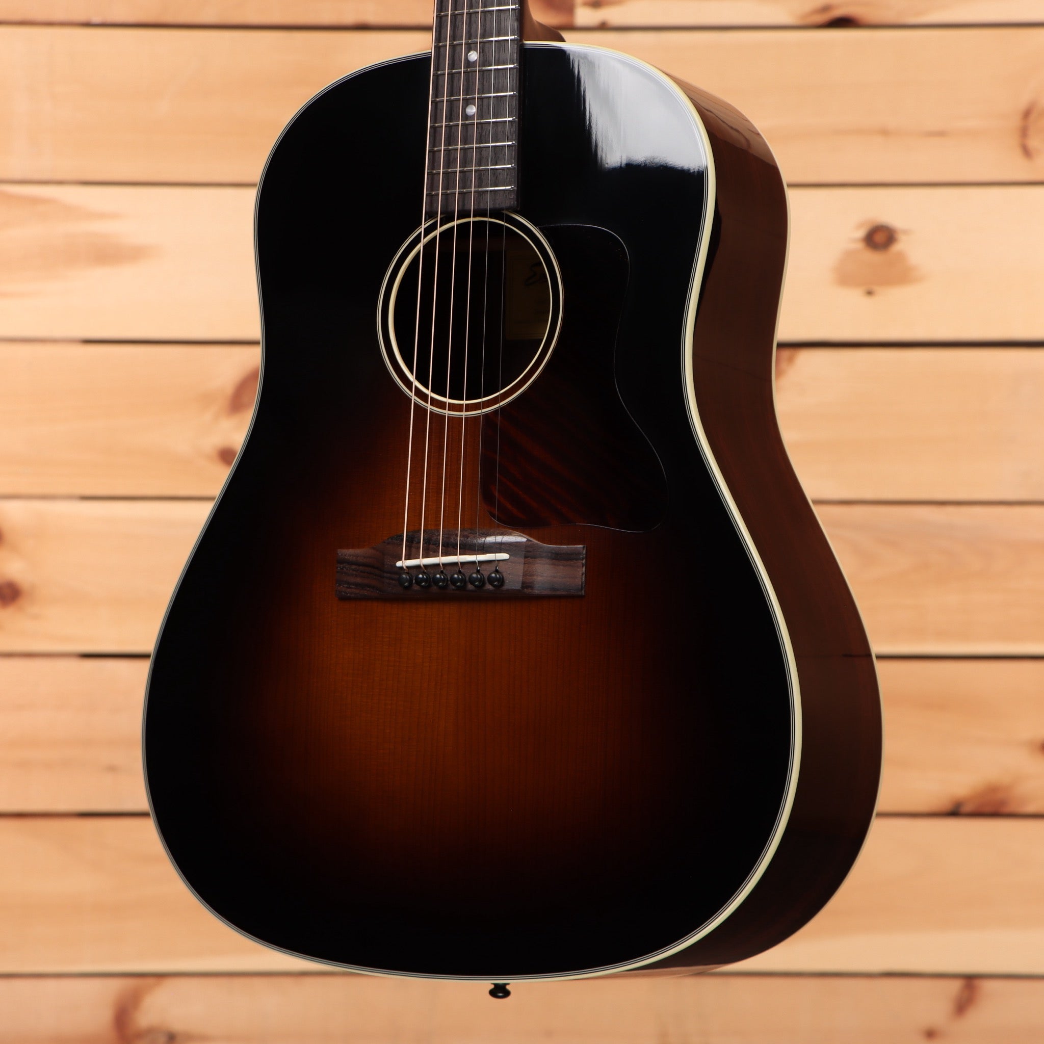 Eastman E20SSTC dreadnought acoustic guitar sunburst finish with white binding and rosewood fretboard