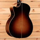 Eastman AC622CE sunburst acoustic guitar with cutaway and white binding detail