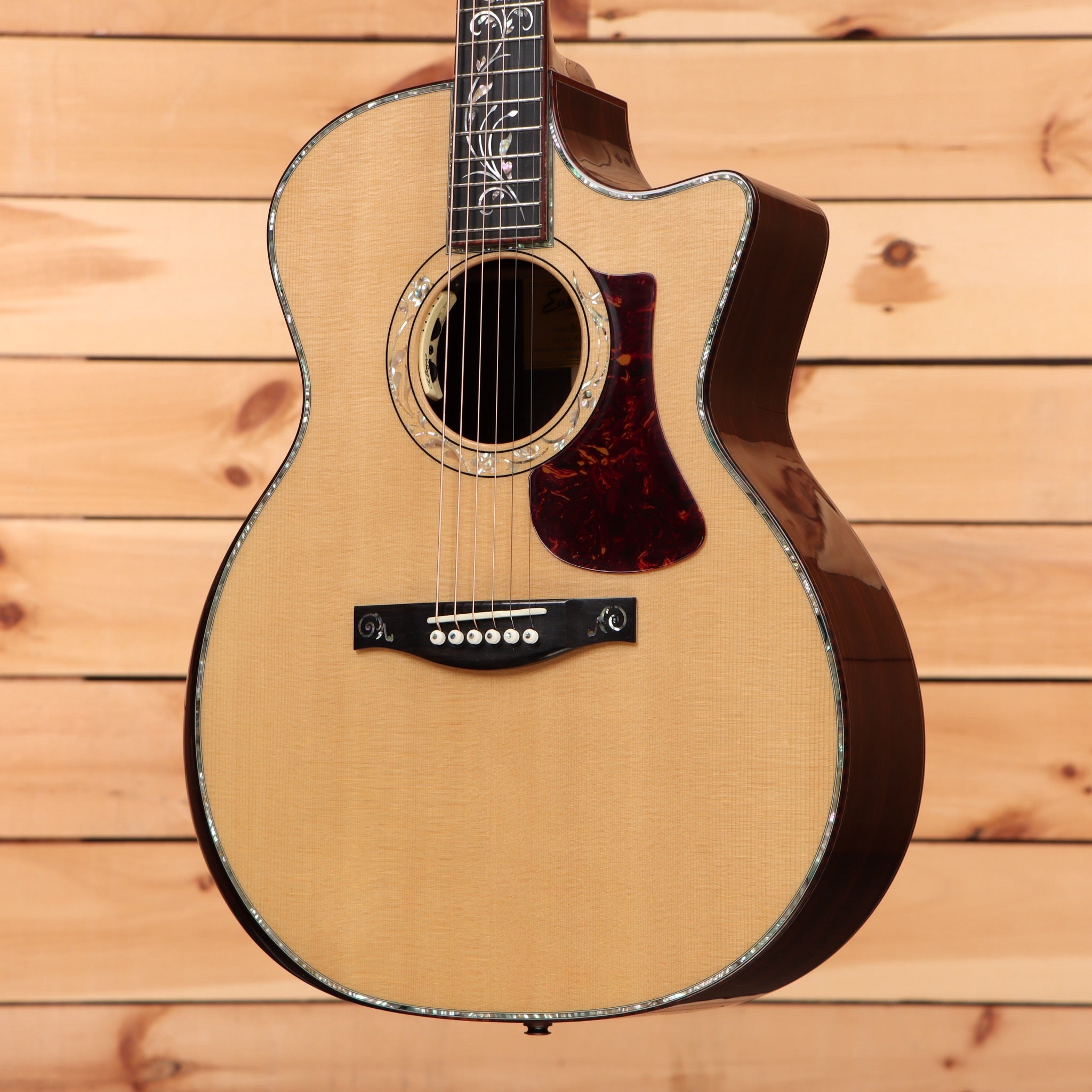 Eastman AC922CE natural acoustic guitar with venetian cutaway and abalone binding