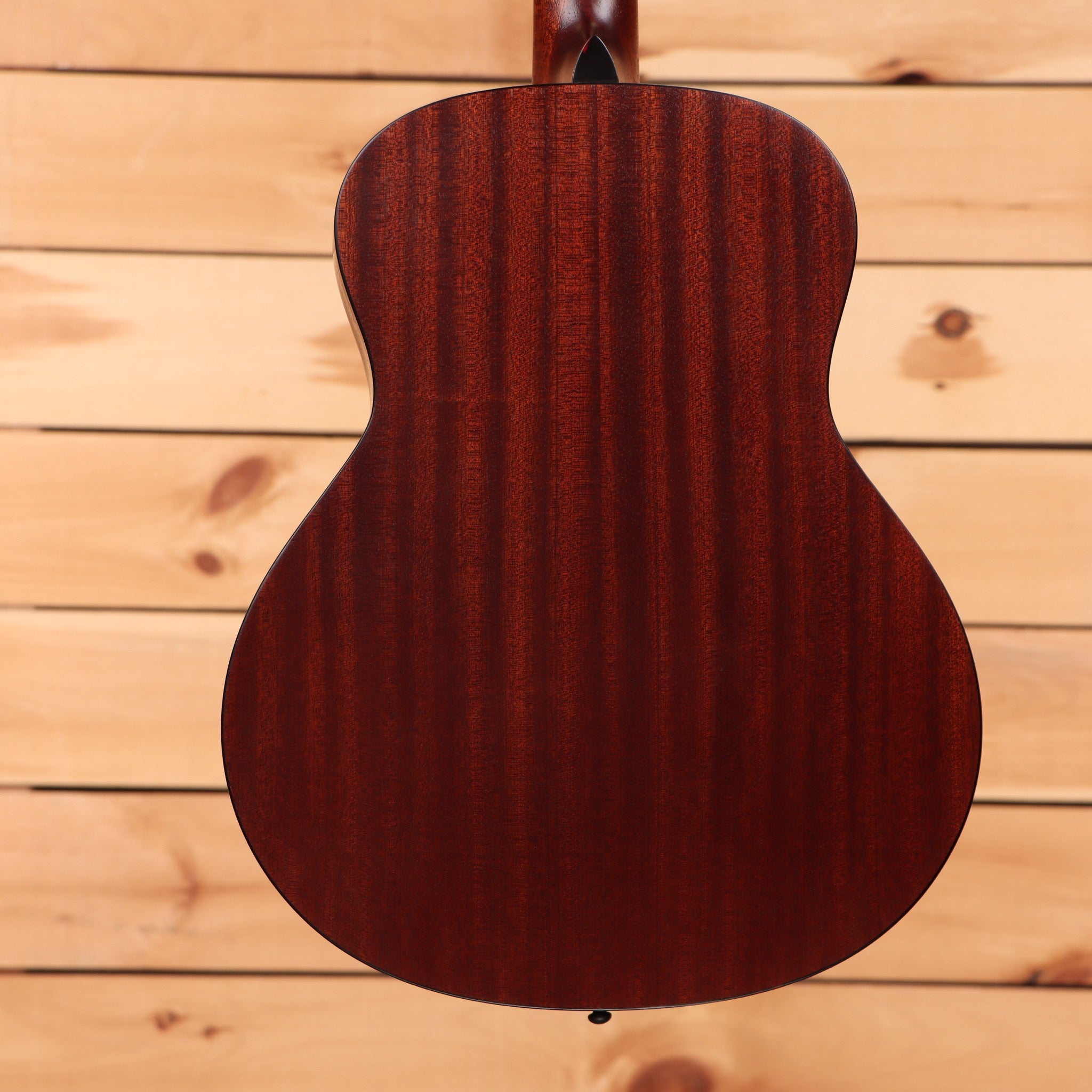 Eastman ACTG1 acoustic guitar natural finish with dreadnought body shape