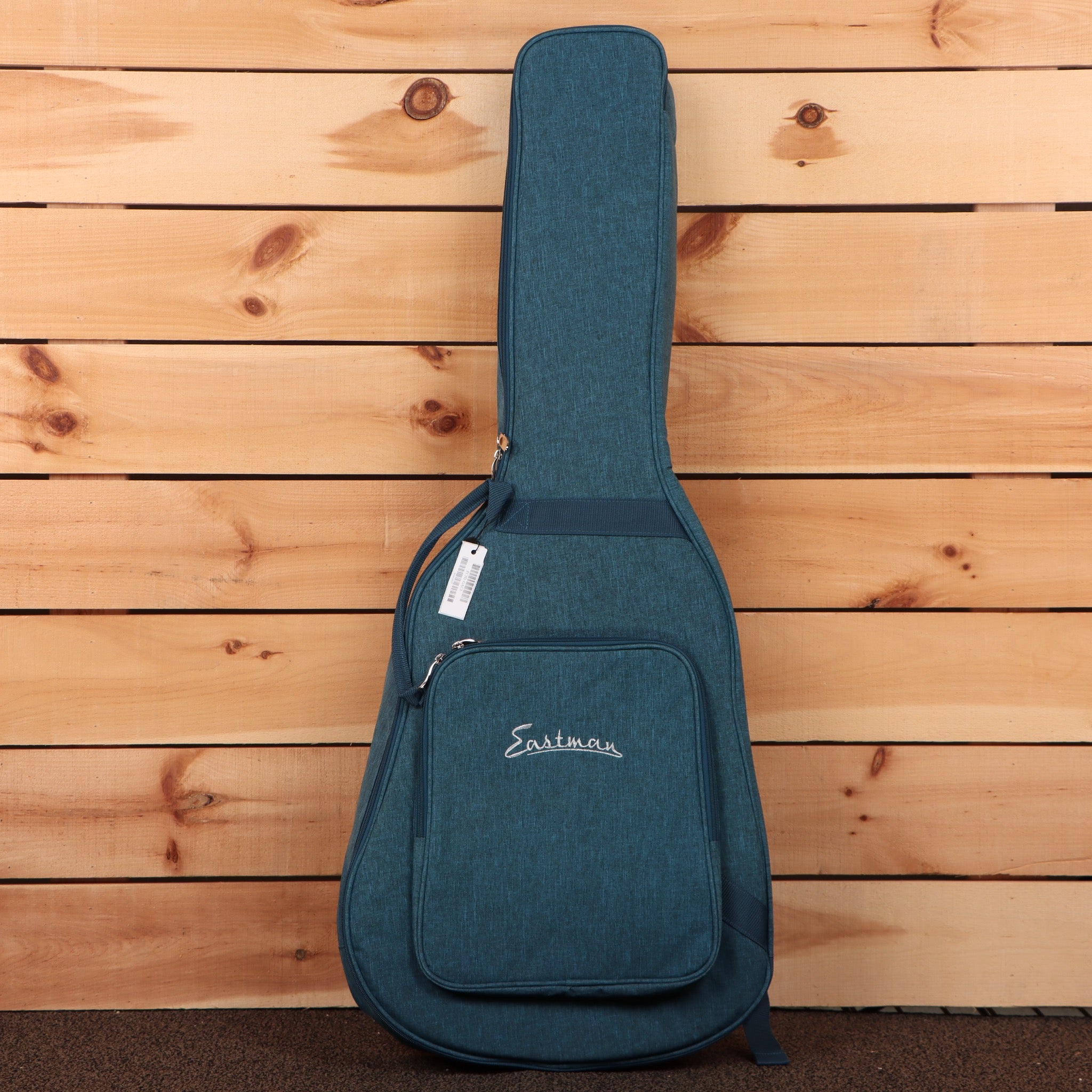 Eastman PCH1G ACE acoustic guitar case natural teal with front pocket storage