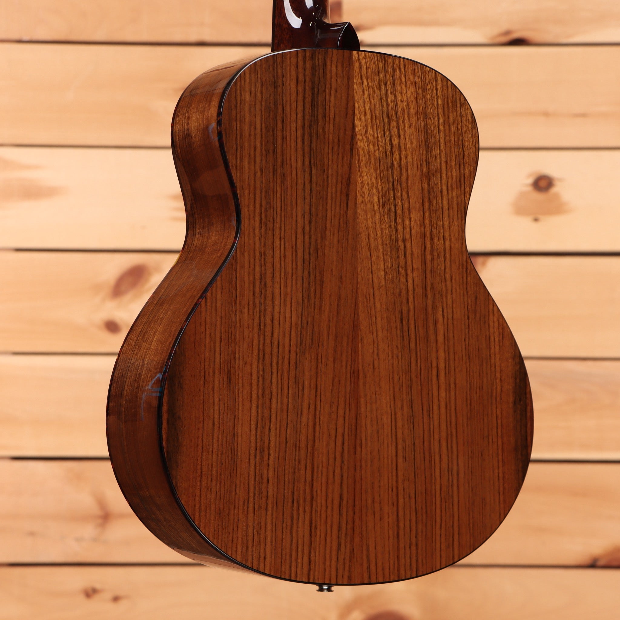 Eastman ACTG2EDLX natural dreadnought acoustic guitar with Indian rosewood back and sides