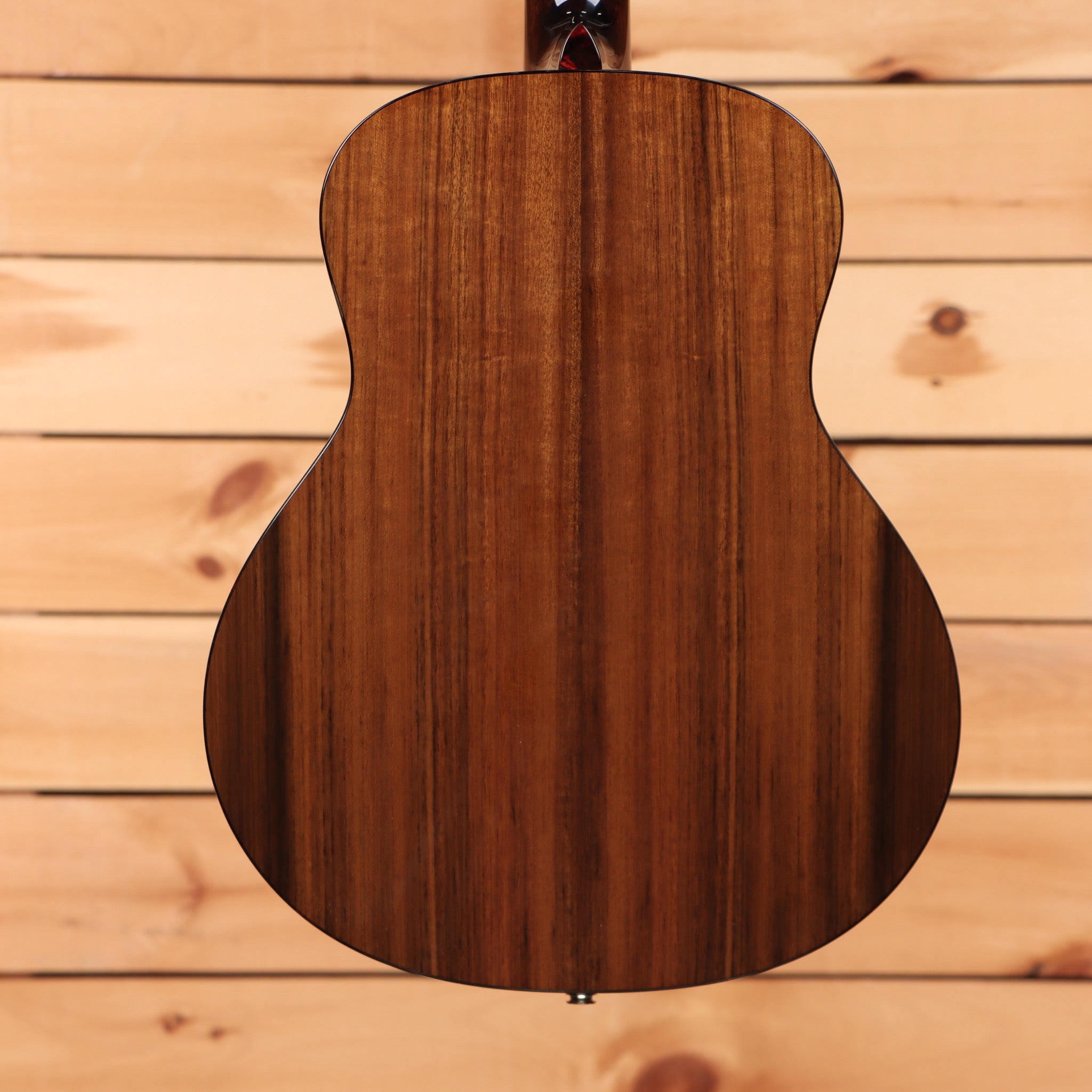 Eastman AC3G2EDlx Grand Auditorium acoustic guitar natural finish with rosewood back and sides