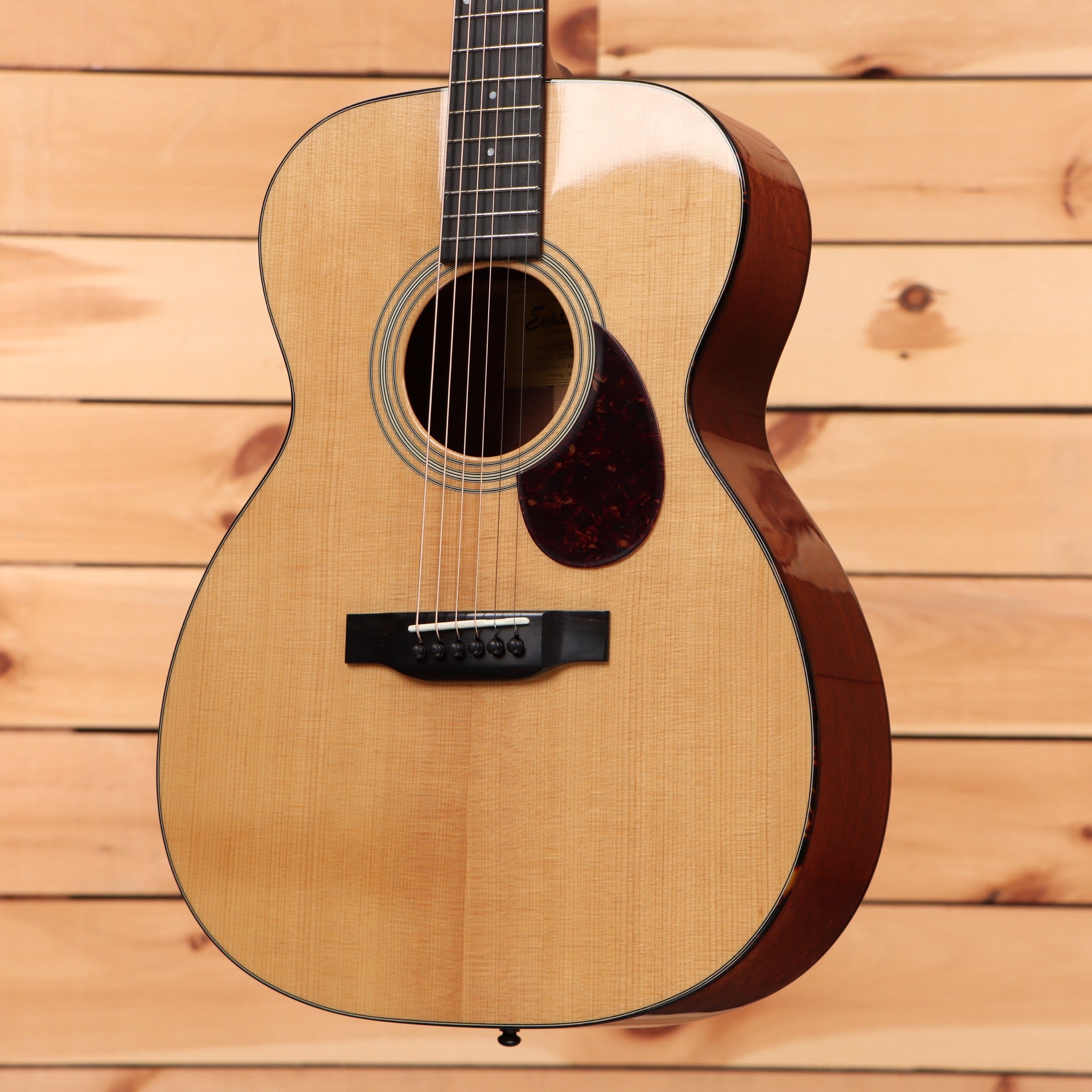 Eastman E10OMtc acoustic guitar natural finish dreadnought with rosewood back and sides