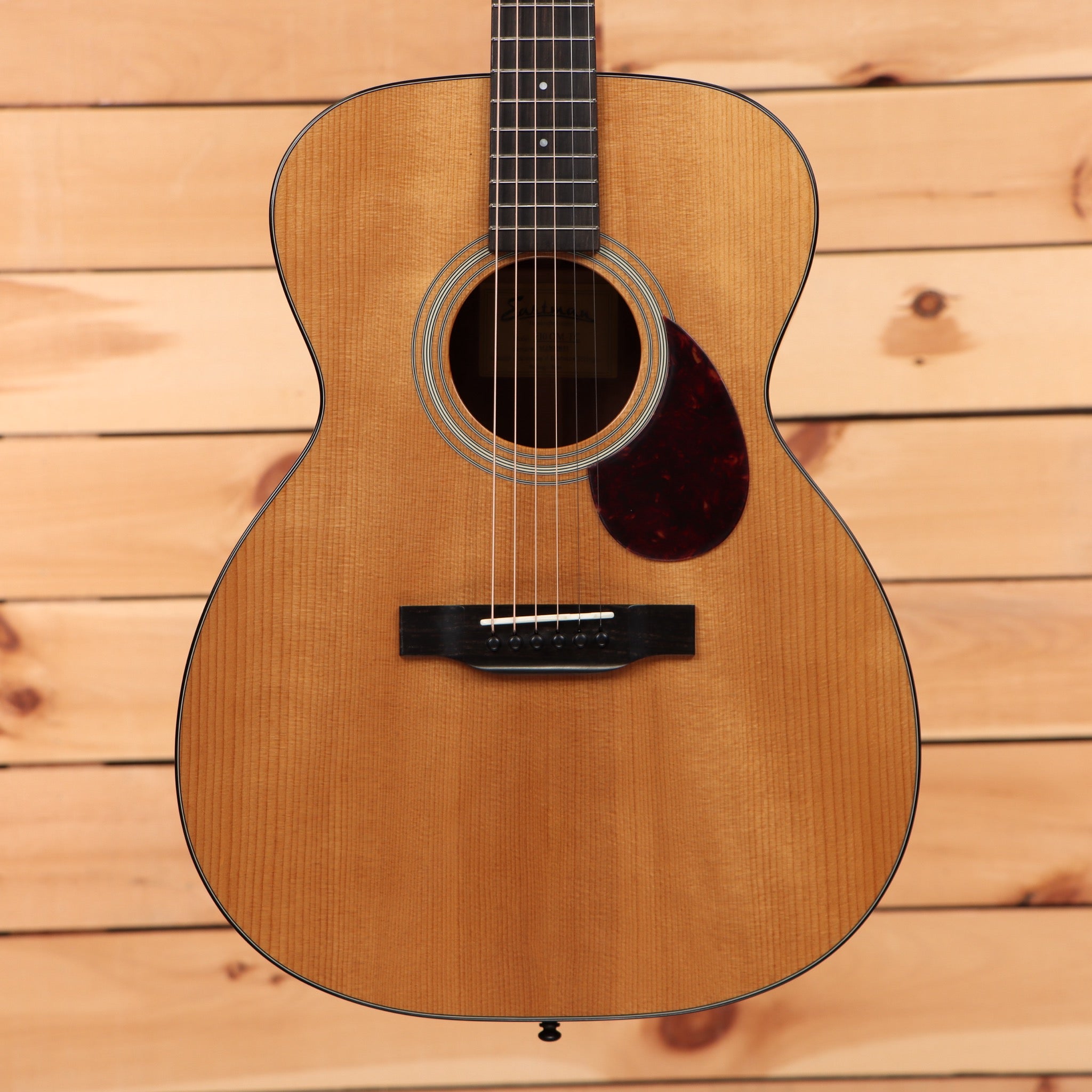 Eastman E10OM-TC acoustic guitar natural finish with rosewood back and sides