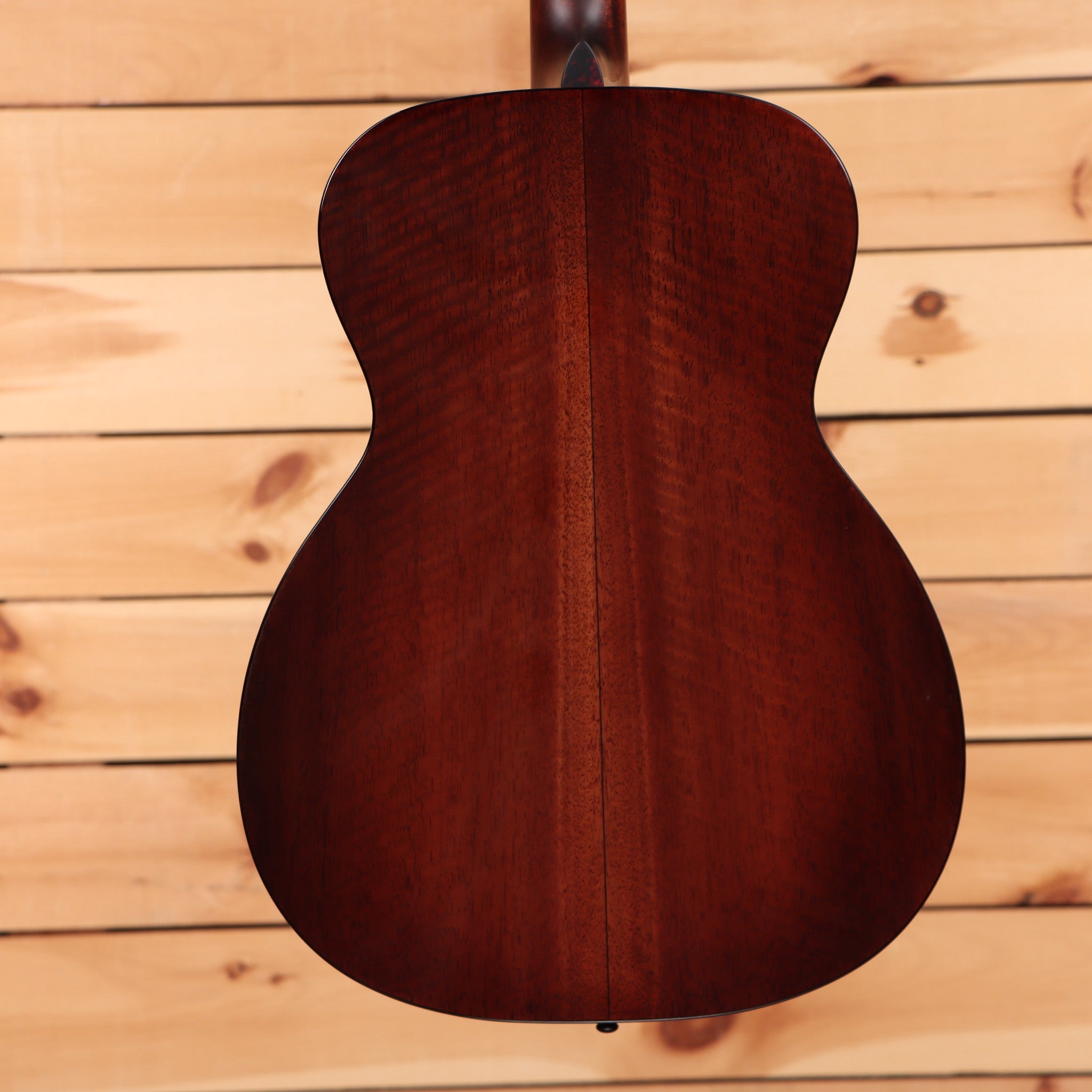 Eastman E10OMTC dreadnought acoustic guitar natural finish with solid wood back and sides