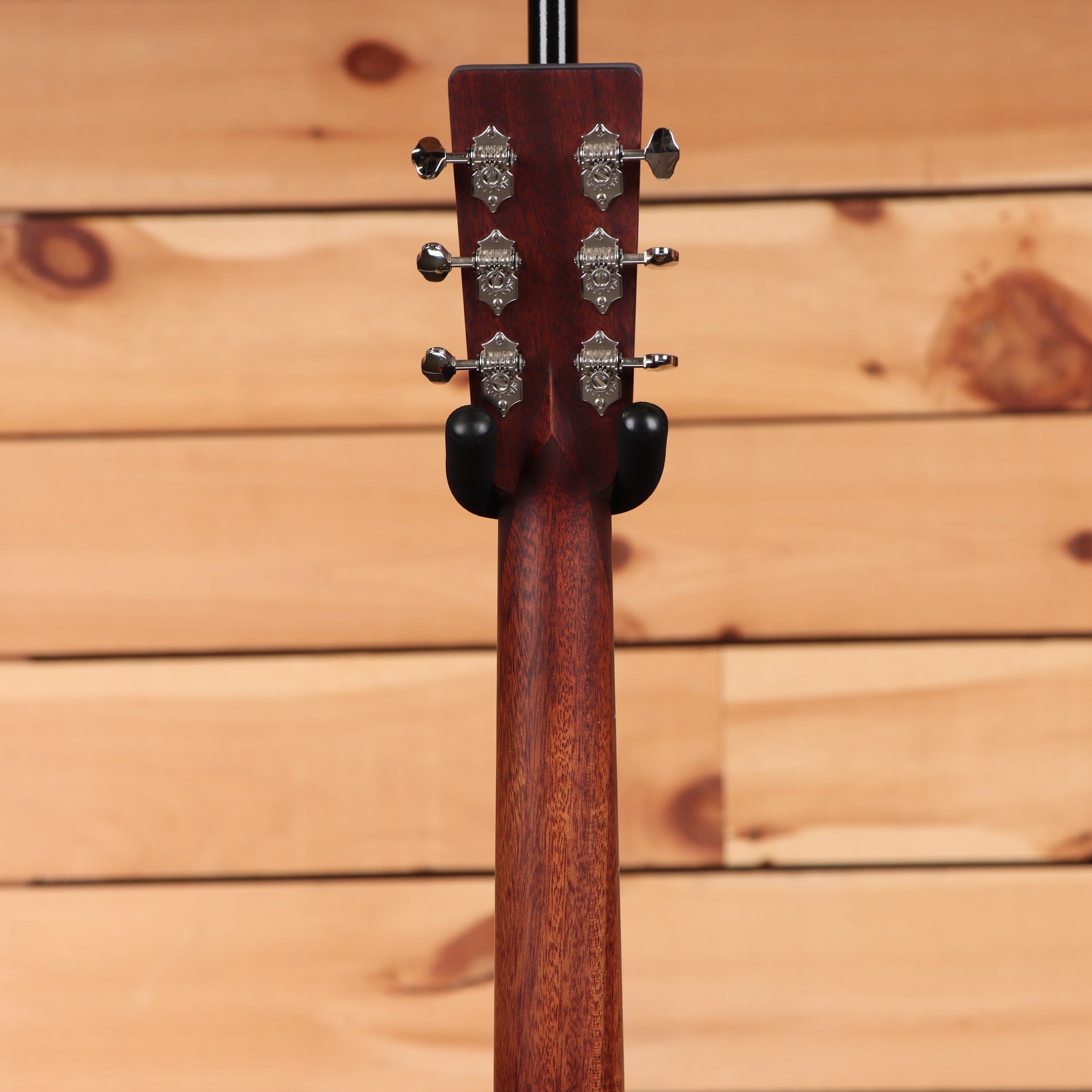 Eastman E10OMtc dreadnought acoustic guitar natural finish with ornate chrome tuning machines