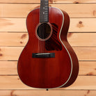 Eastman E10OO SSV acoustic guitar antique classic finish with white binding and rosewood back