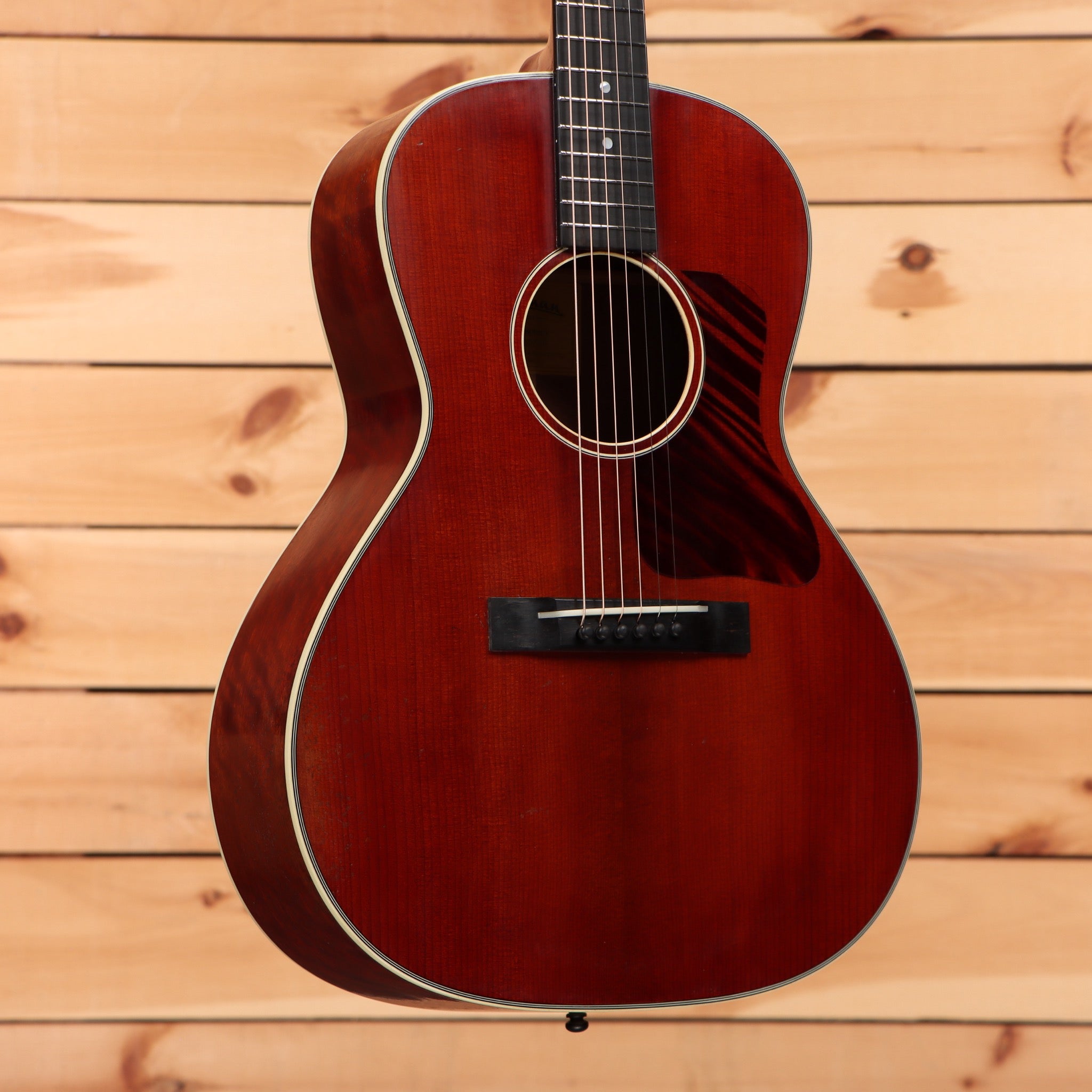 Eastman E10OO SSV antique classic acoustic guitar with rosewood back and sides