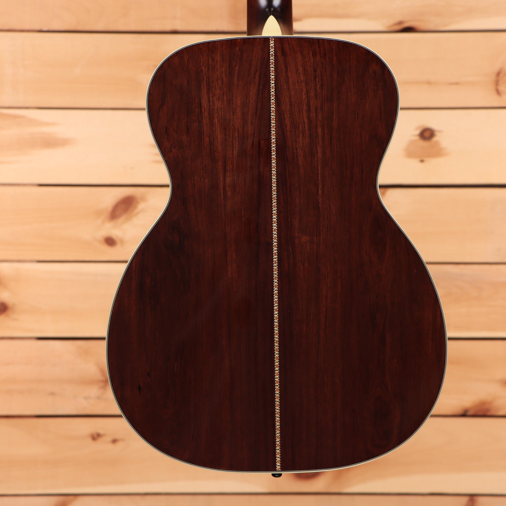 Eastman E20OMM acoustic guitar natural finish rosewood back with center strip inlay