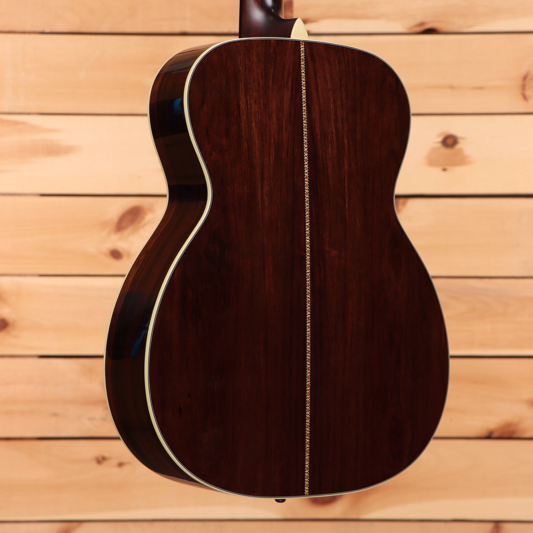 Eastman E20OMM RTC dreadnought acoustic guitar natural finish with rosewood back and sides