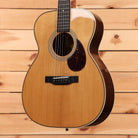 Eastman E20OMMRTC natural acoustic guitar dreadnought with tortoiseshell pickguard