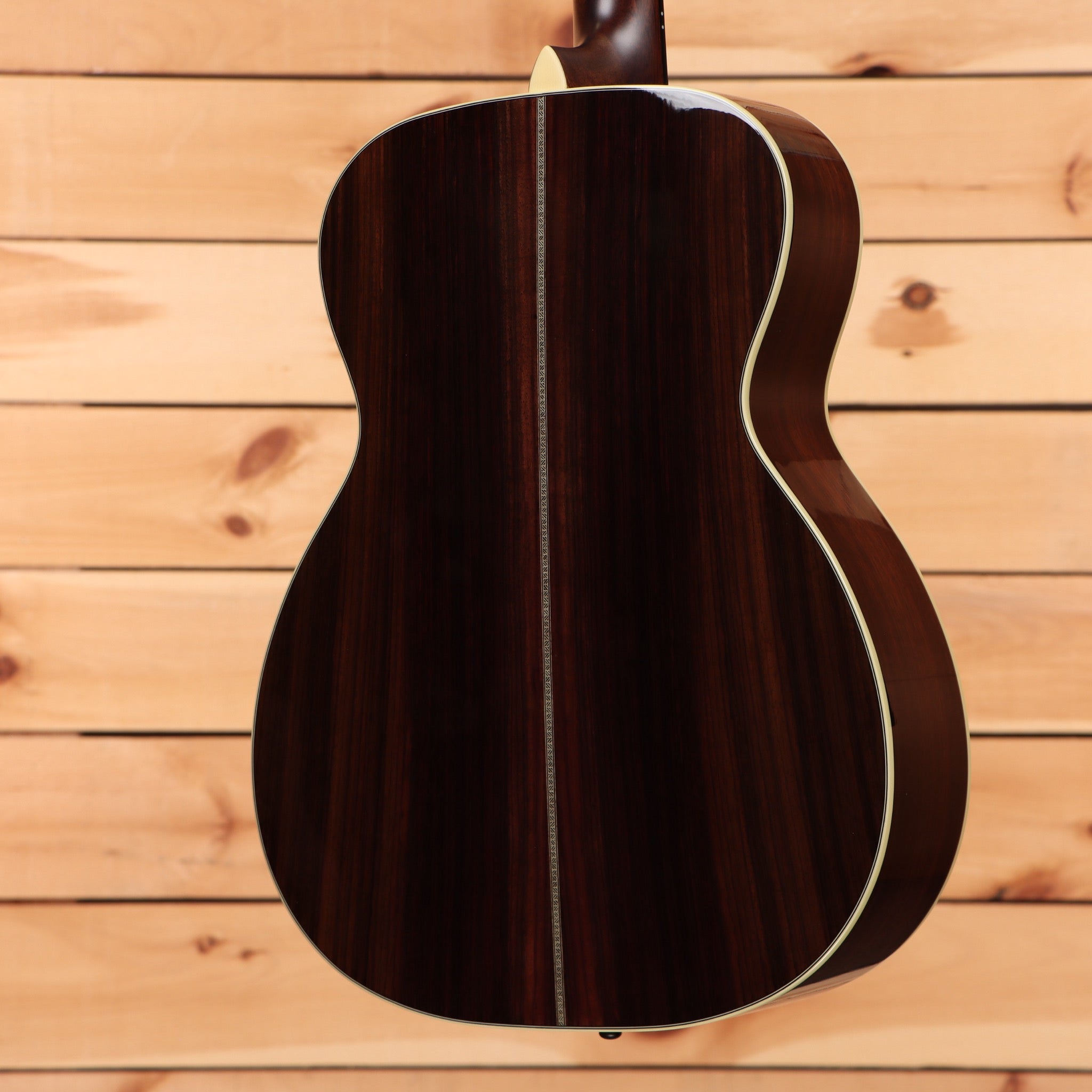 Eastman E20OM-TC dreadnought acoustic guitar natural finish with rosewood back and sides
